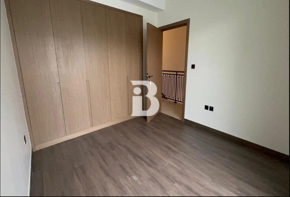 Single Row | Motivated seller | Ready to move in | Great Location
