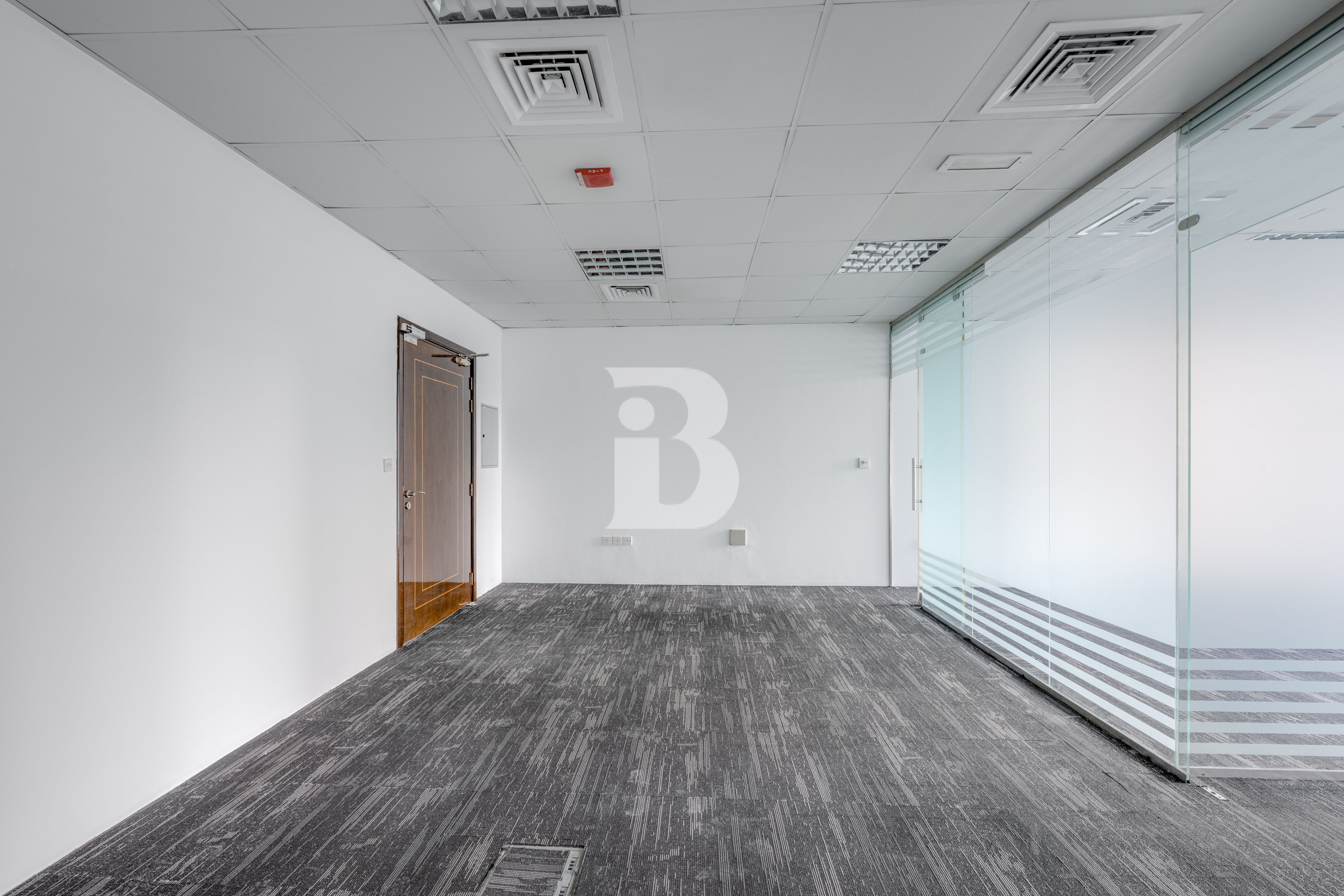 Vacant | Fitted unit | Partitioned 1