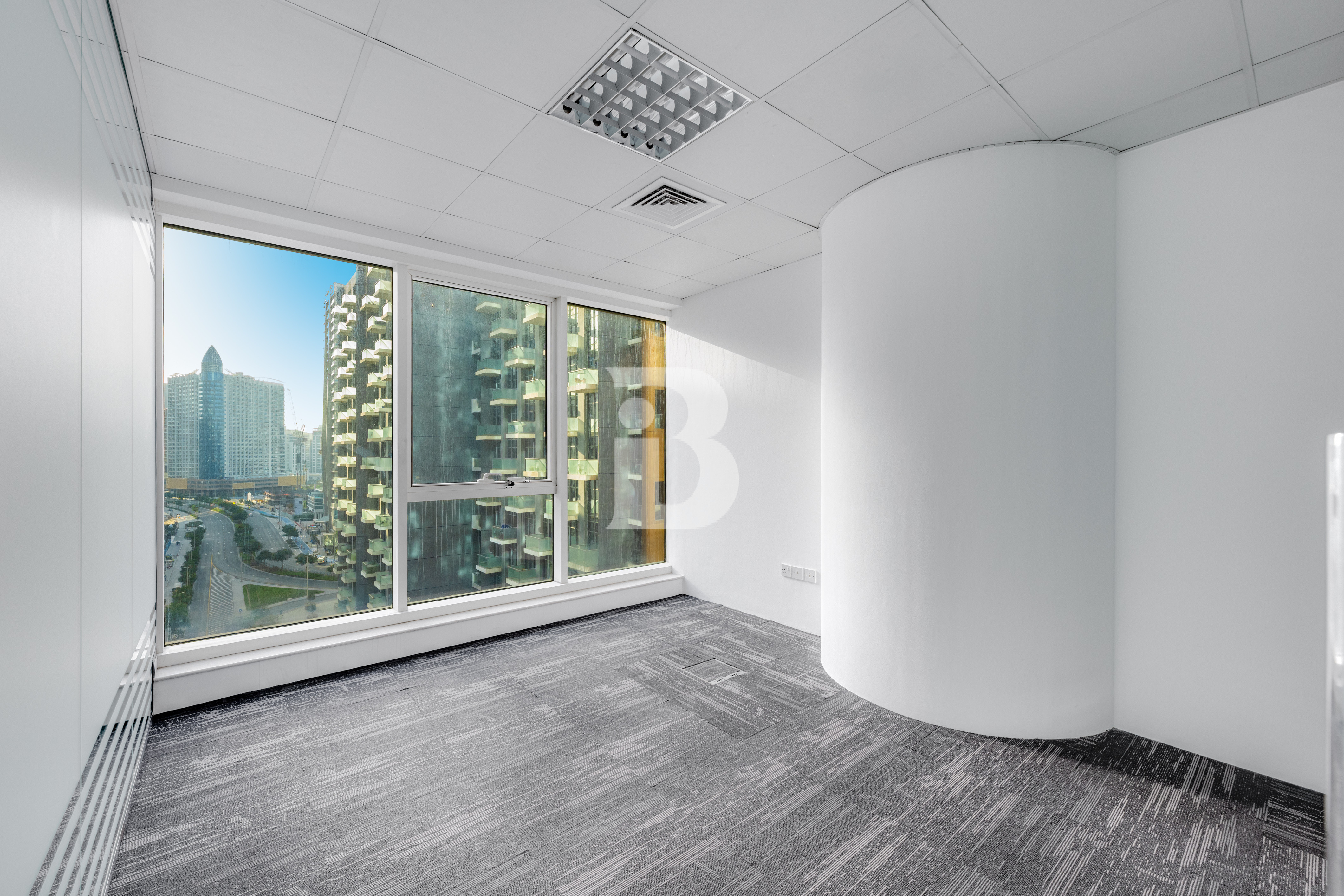 Vacant | Fitted unit | Partitioned 3