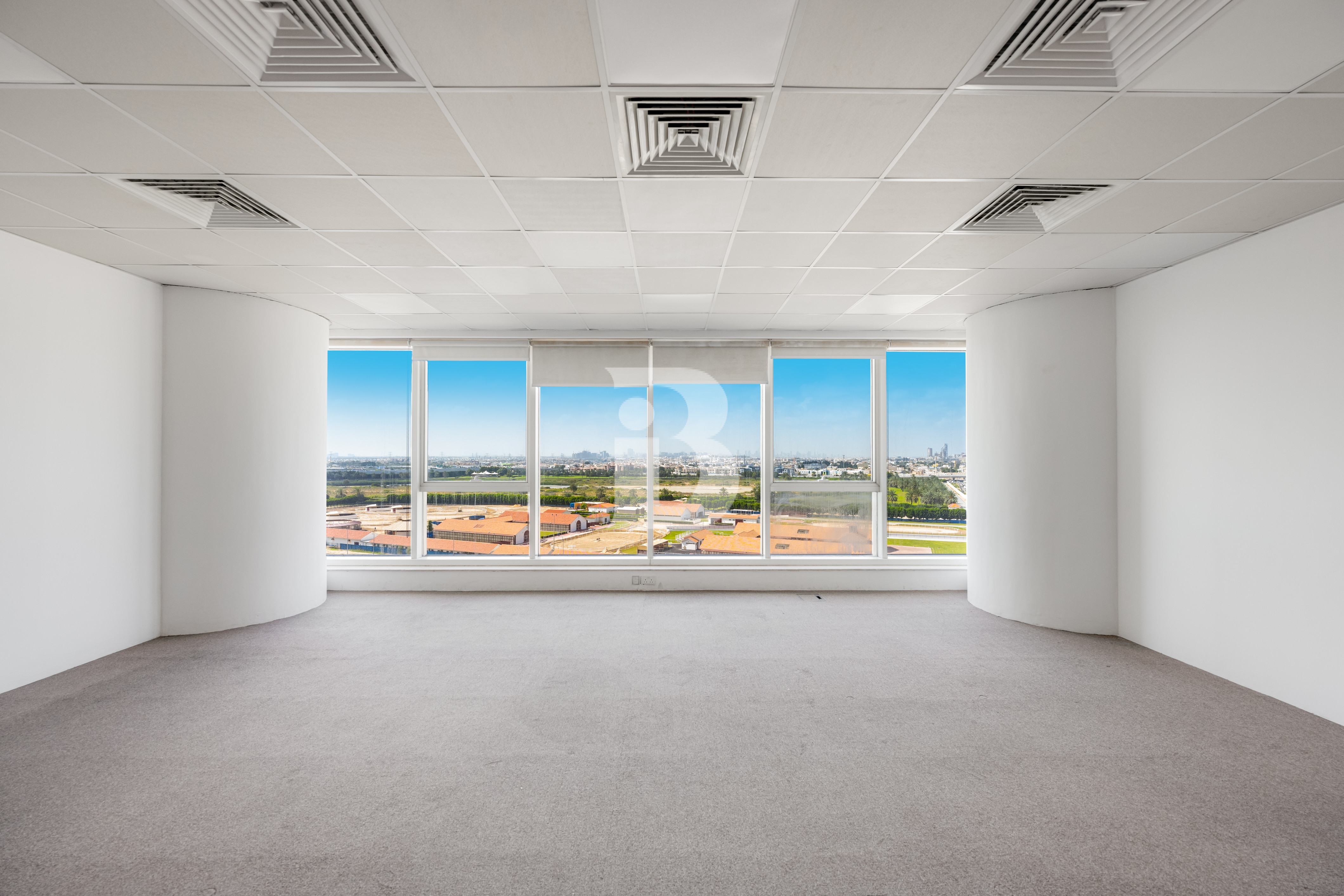 Vacant | Maintained unit | Race Course Views 3