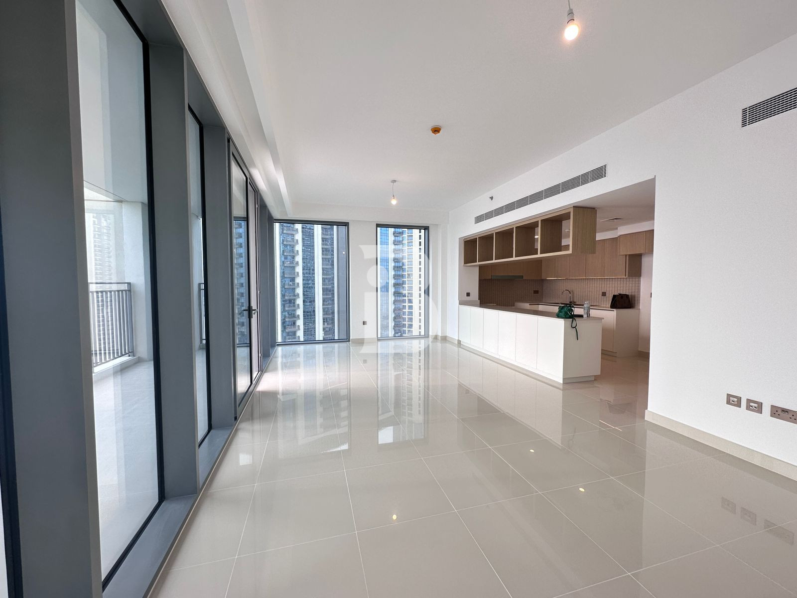 FULL BURJ KHALIFA VIEW | VACANT | BIG LAYOUT 3