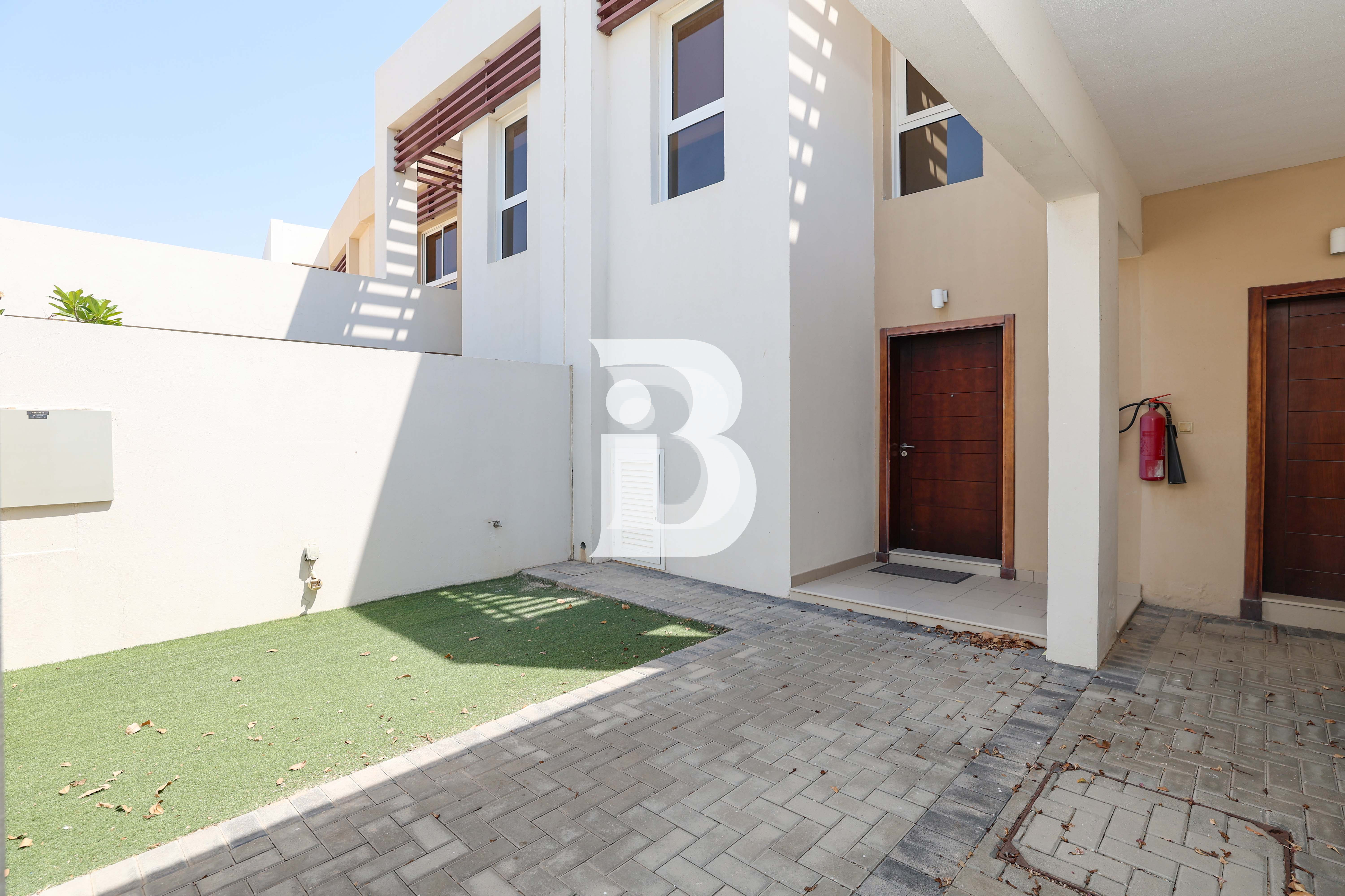Stunning | Fully Furnished | Prime Location