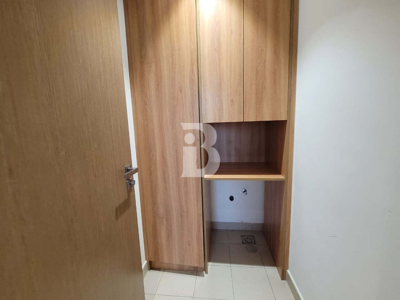 HUGE LAYOUT | SEMI FURNISHED | BEST DEAL 7
