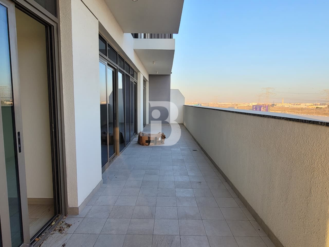 HUGE LAYOUT | SEMI FURNISHED | BEST DEAL 13