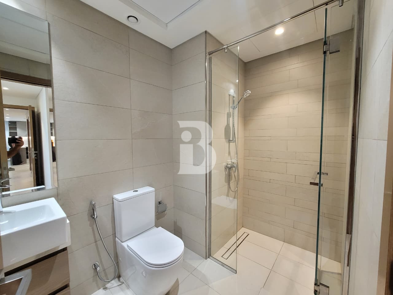 HUGE LAYOUT | SEMI FURNISHED | BEST DEAL 11