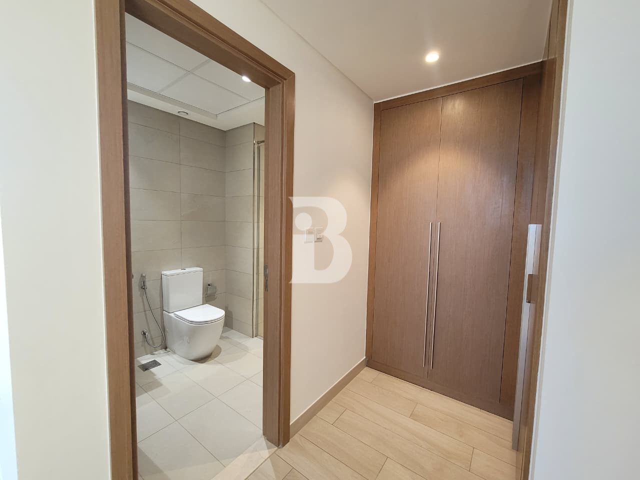 HUGE LAYOUT | SEMI FURNISHED | BEST DEAL 14