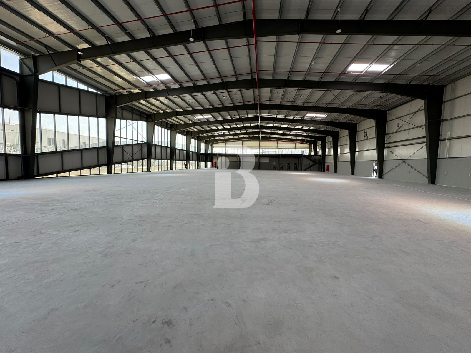 URGENT SALE | PRIME ROAD-FACING WAREHOUSE | VACANT