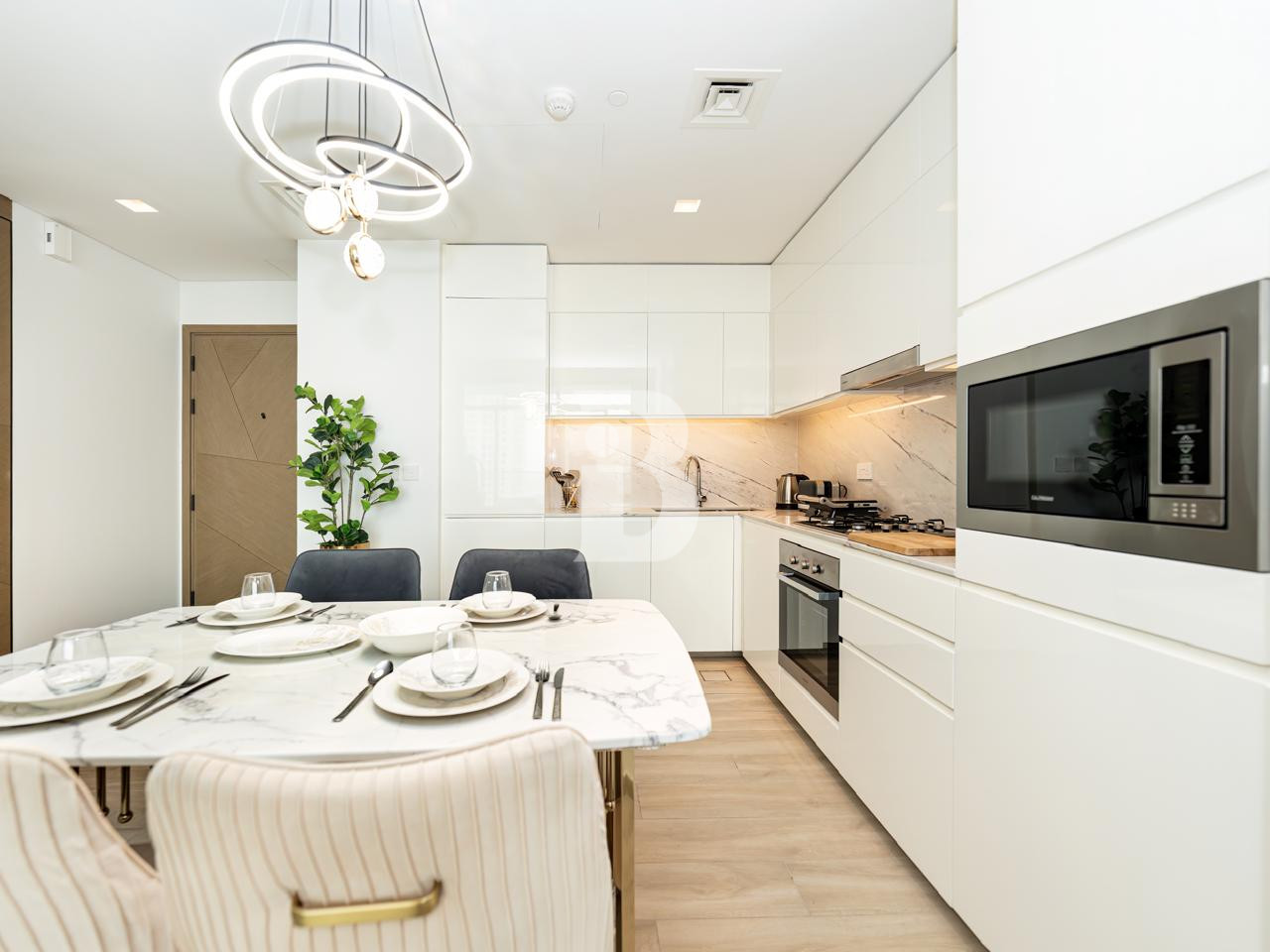 Elegant | Lagoon Views | Hotel Luxury