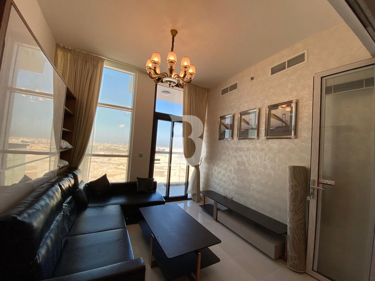 1 BR | Convertible to 2 Beds| High Floor