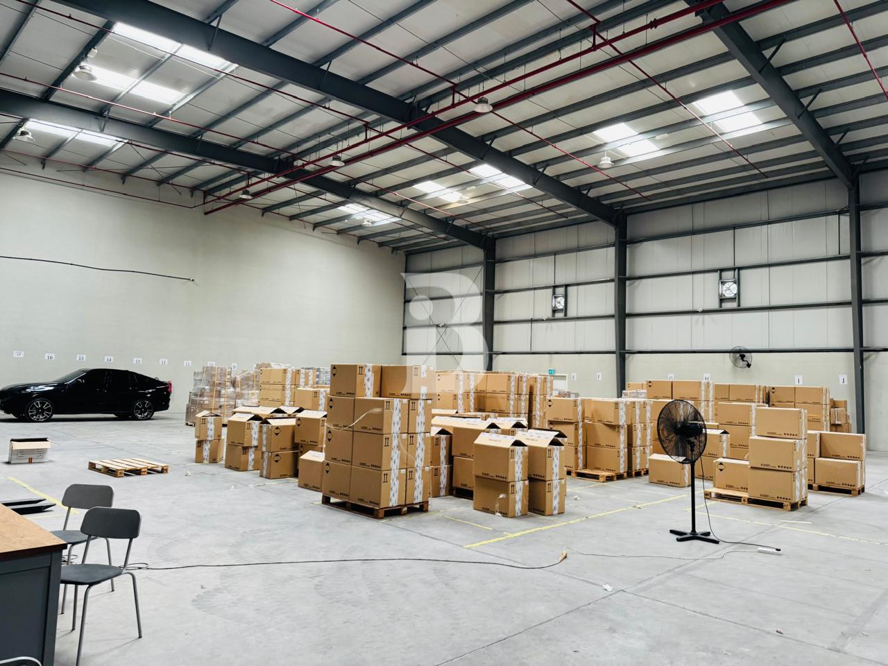 PREMIUM INVESTMENT WAREHOUSE | FULLY RENTED | STRONG ROI