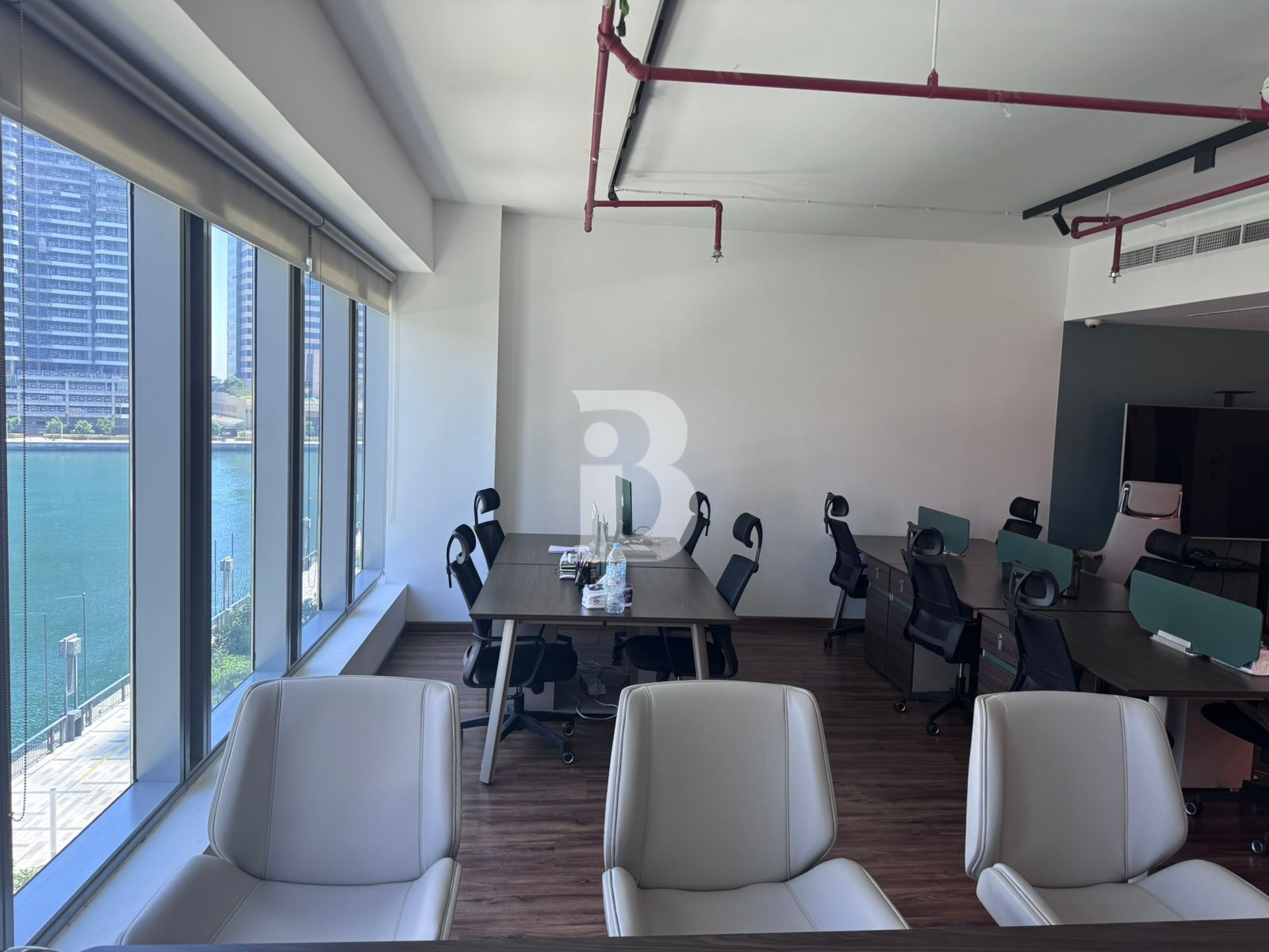PRIME LOCATION / CANAL VIEW / OPEN SPACE