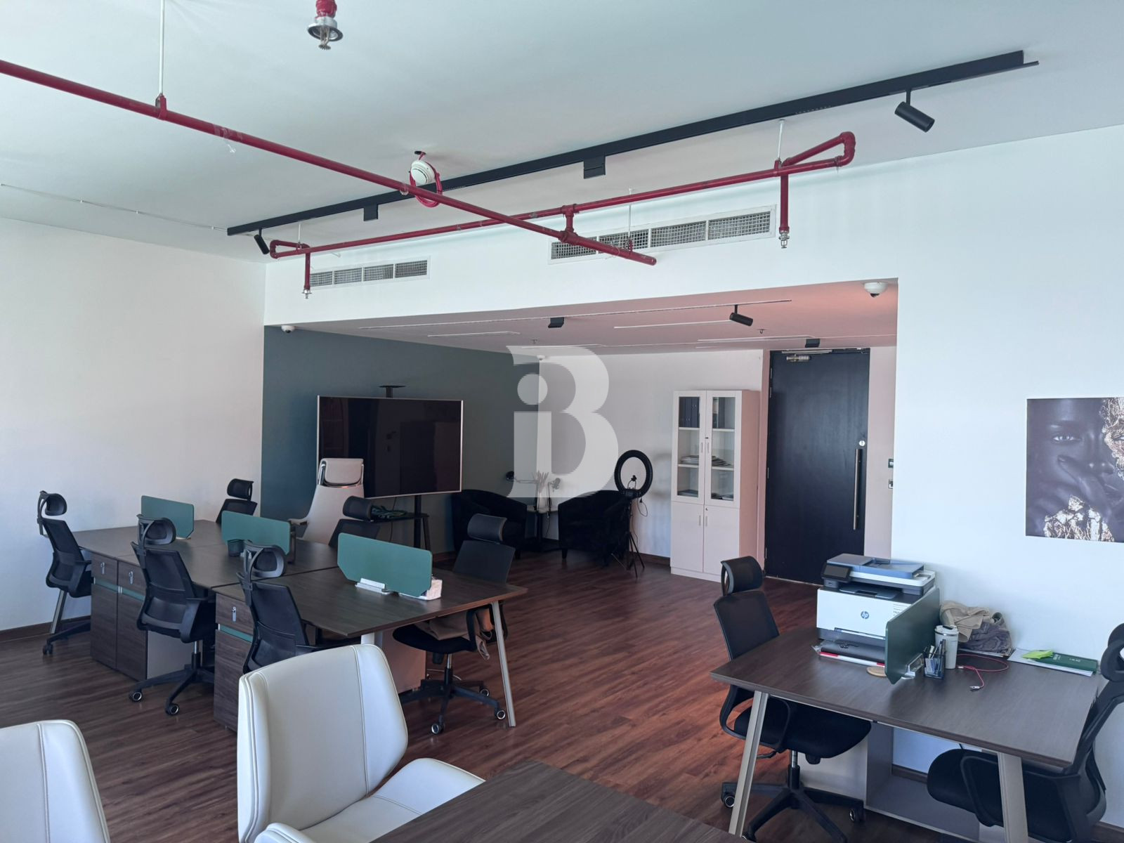 PRIME LOCATION / CANAL VIEW / OPEN SPACE