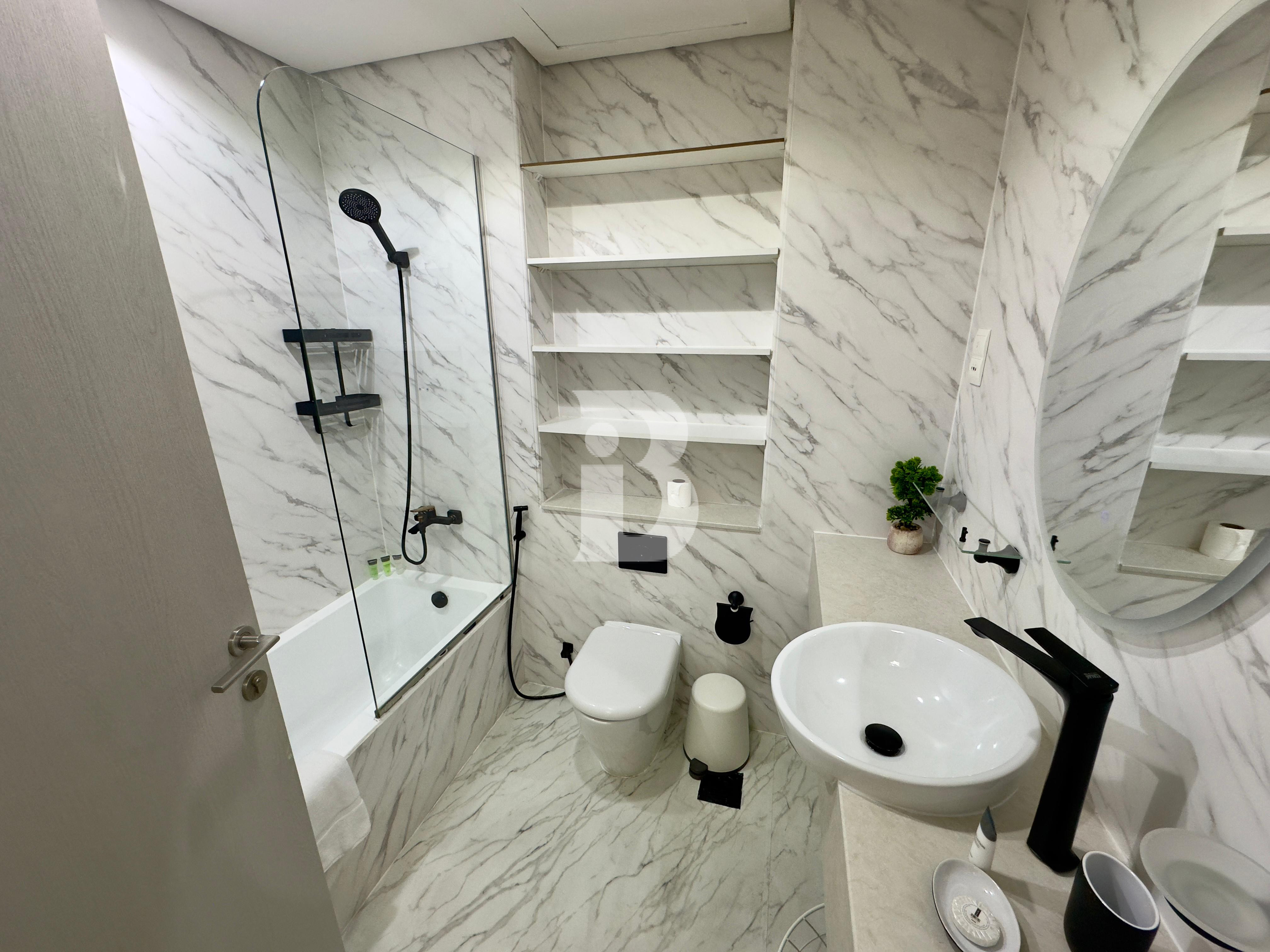 608 Sqft Spacious Studio | Upgraded |  Golf View