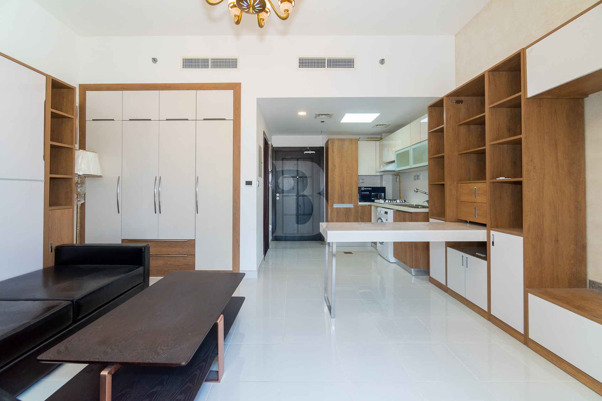 SPLENDID STUDIO | NEAR METRO | FURNISHED