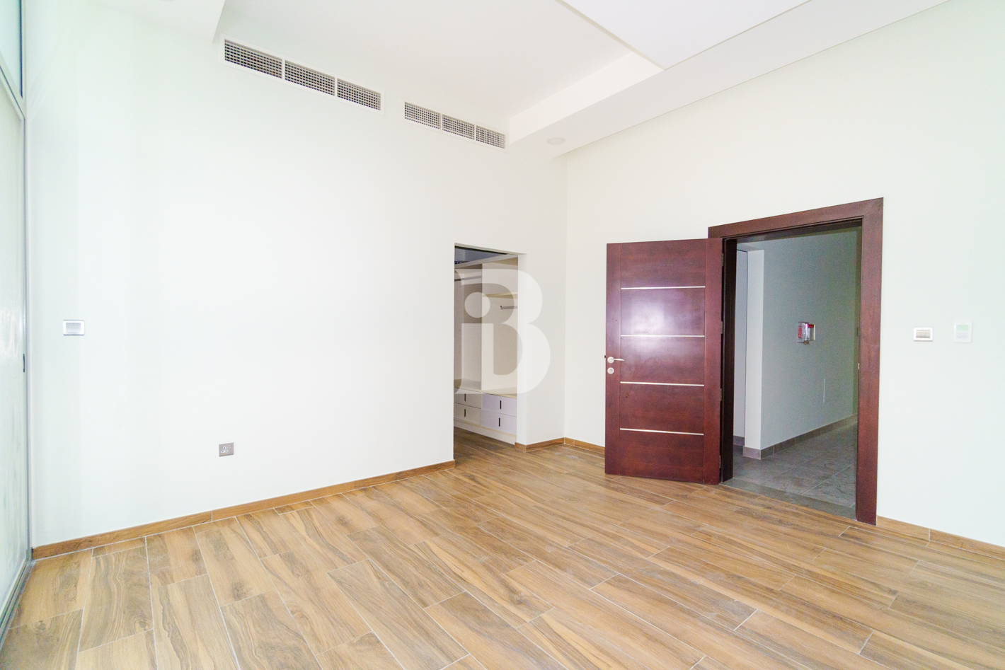 4BR+Maid | Single Row | Vastu | Backing the Park