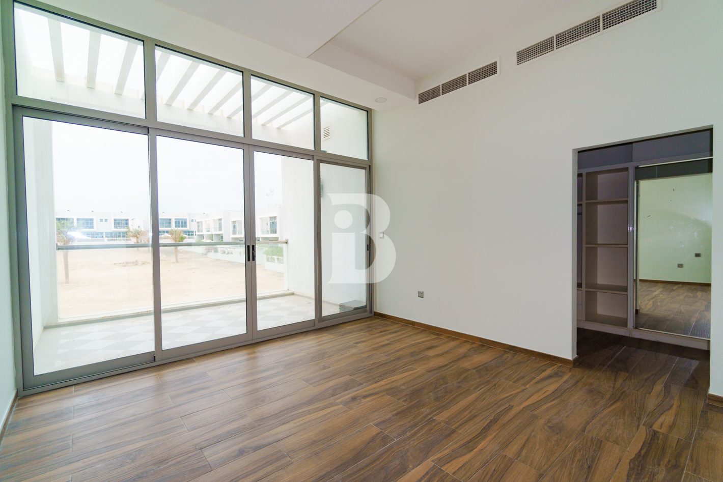 4BR+Maid | Single Row | Vastu | Backing the Park