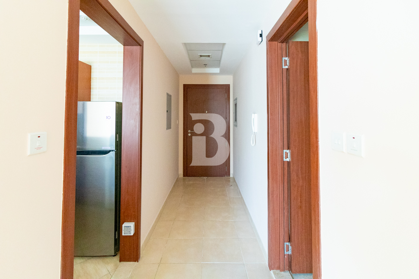 Spacious Studio |Top Floor |Vacant |Unfurnished