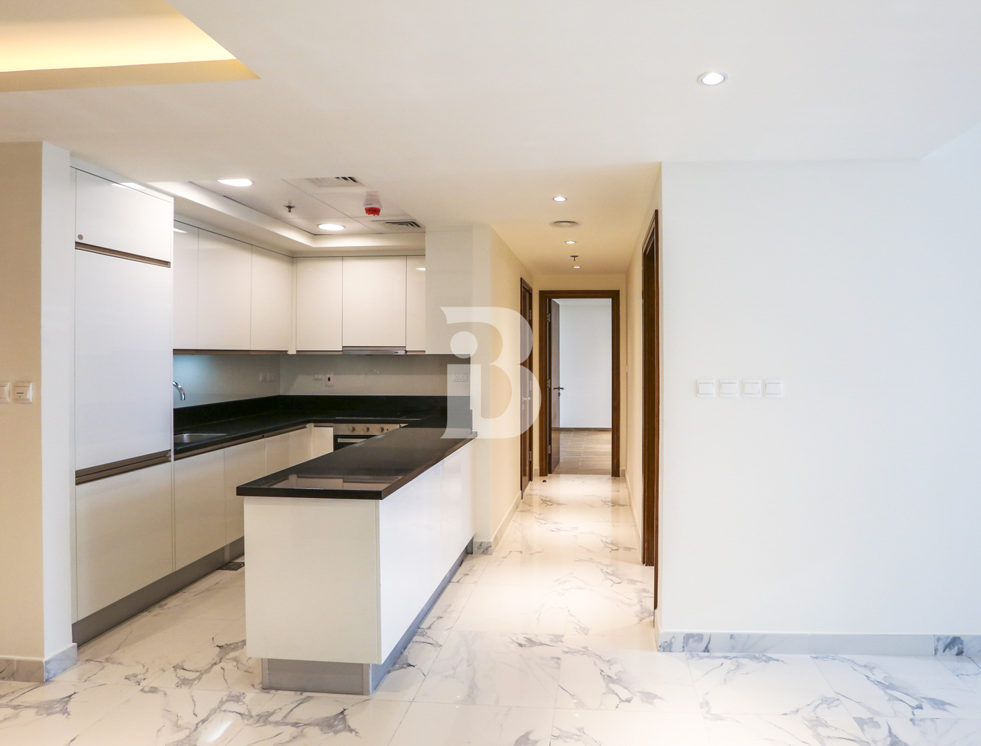 Spacious | Kitchen Equipped | Direct access to Canal