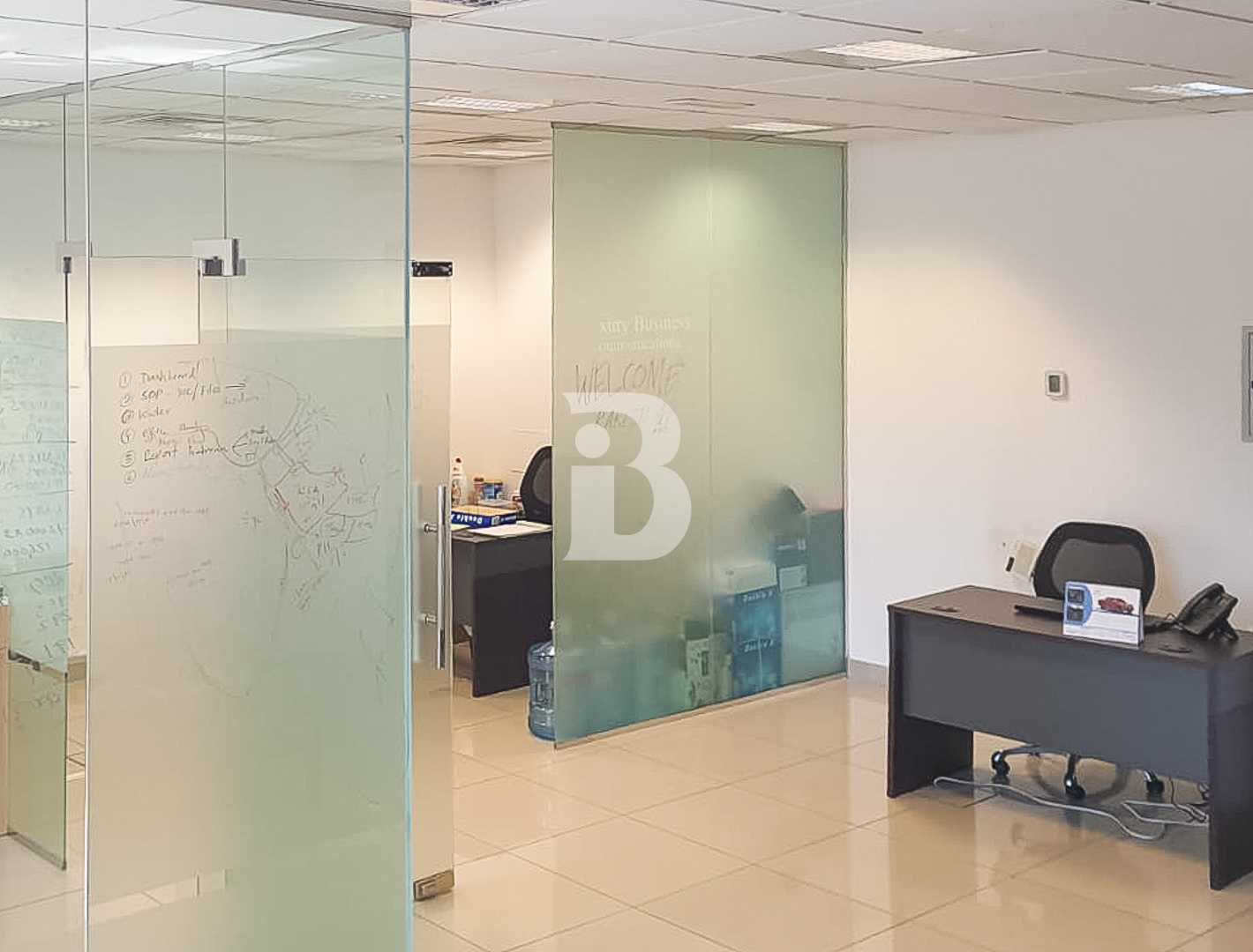 Compact Office | All Inclusive | Next to Metro