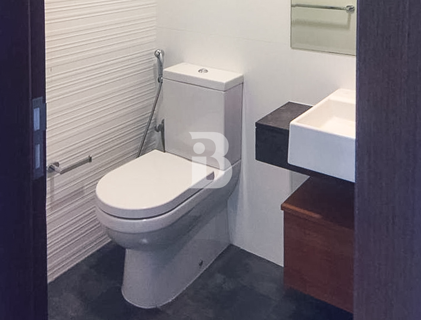 Ready to Move | Spacious 2BR+Study|Prime Location 10