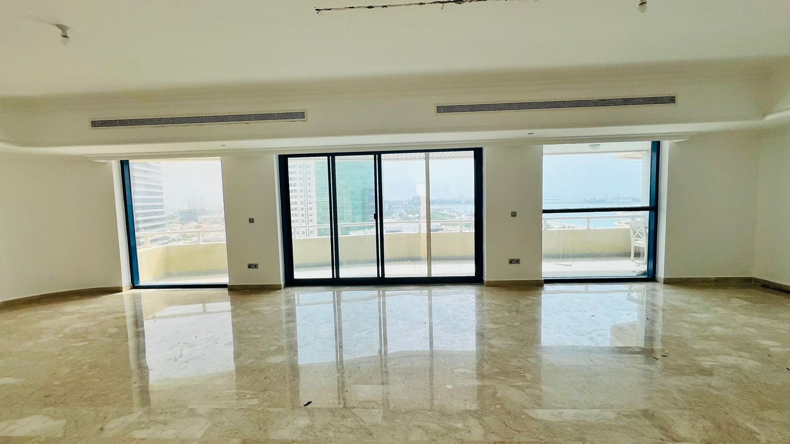 Sea View | Amazing simplex apt | No Commission