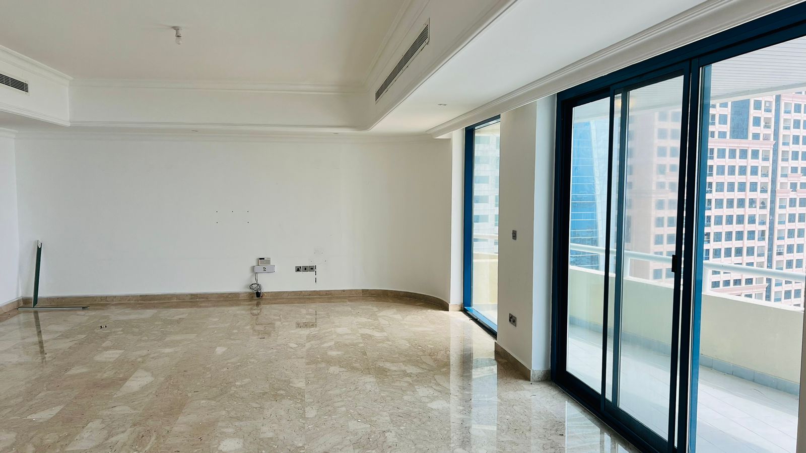 Sea View | Amazing simplex apt | No Commission