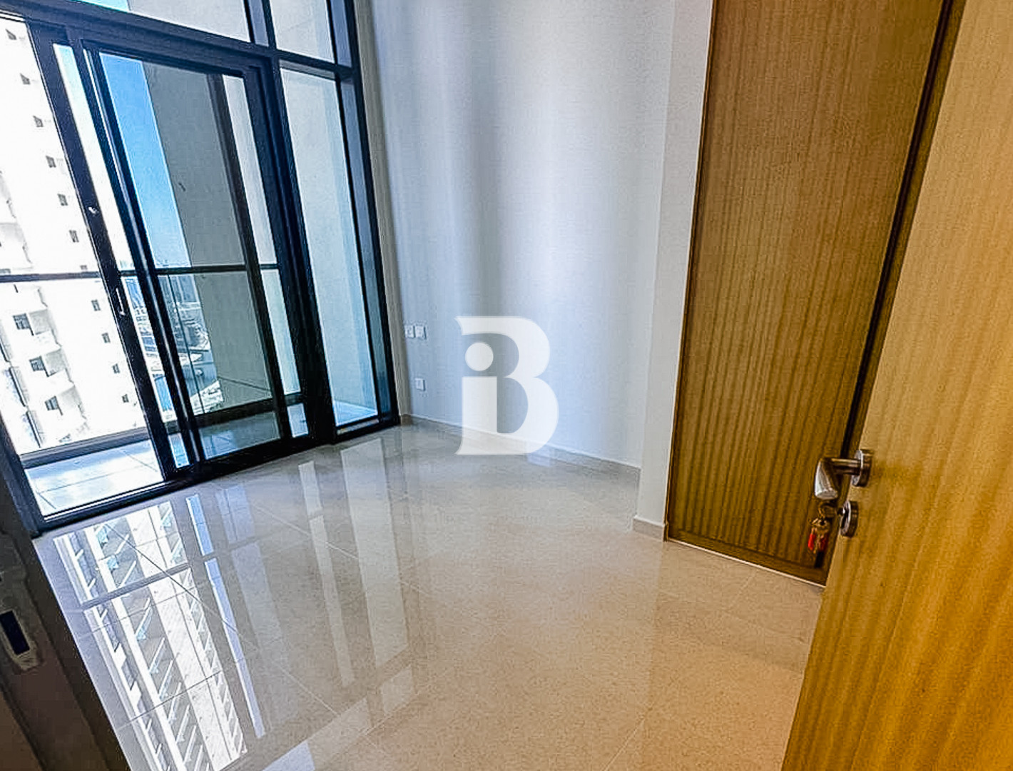 Stable View | High Floor | Ready to Move in