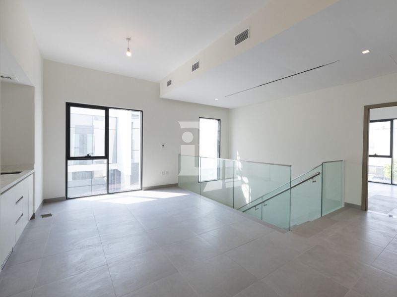Single Row | Vastu | Vacant soon
