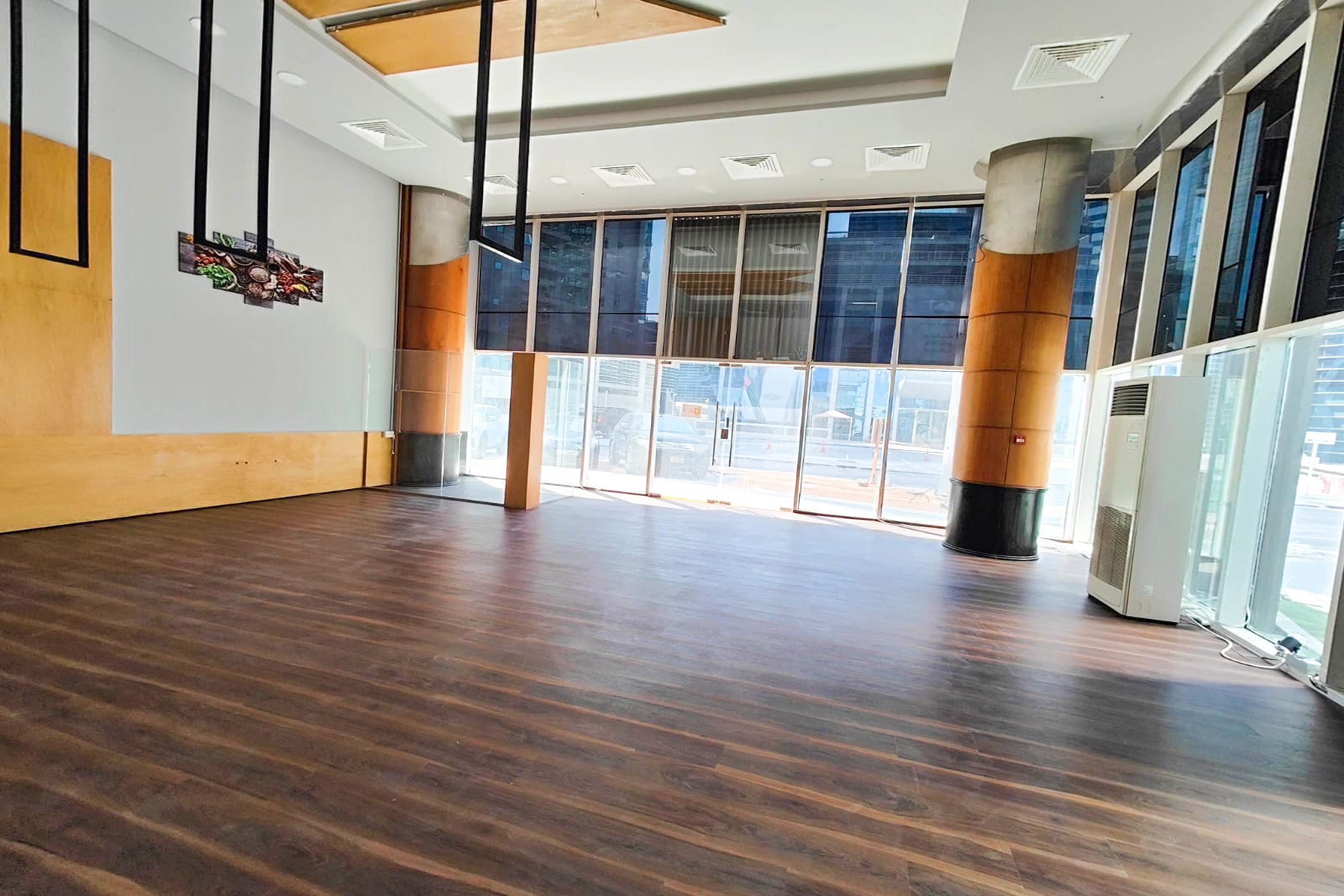 READY TO RUN CAFE | RESTAURANT | PRIME