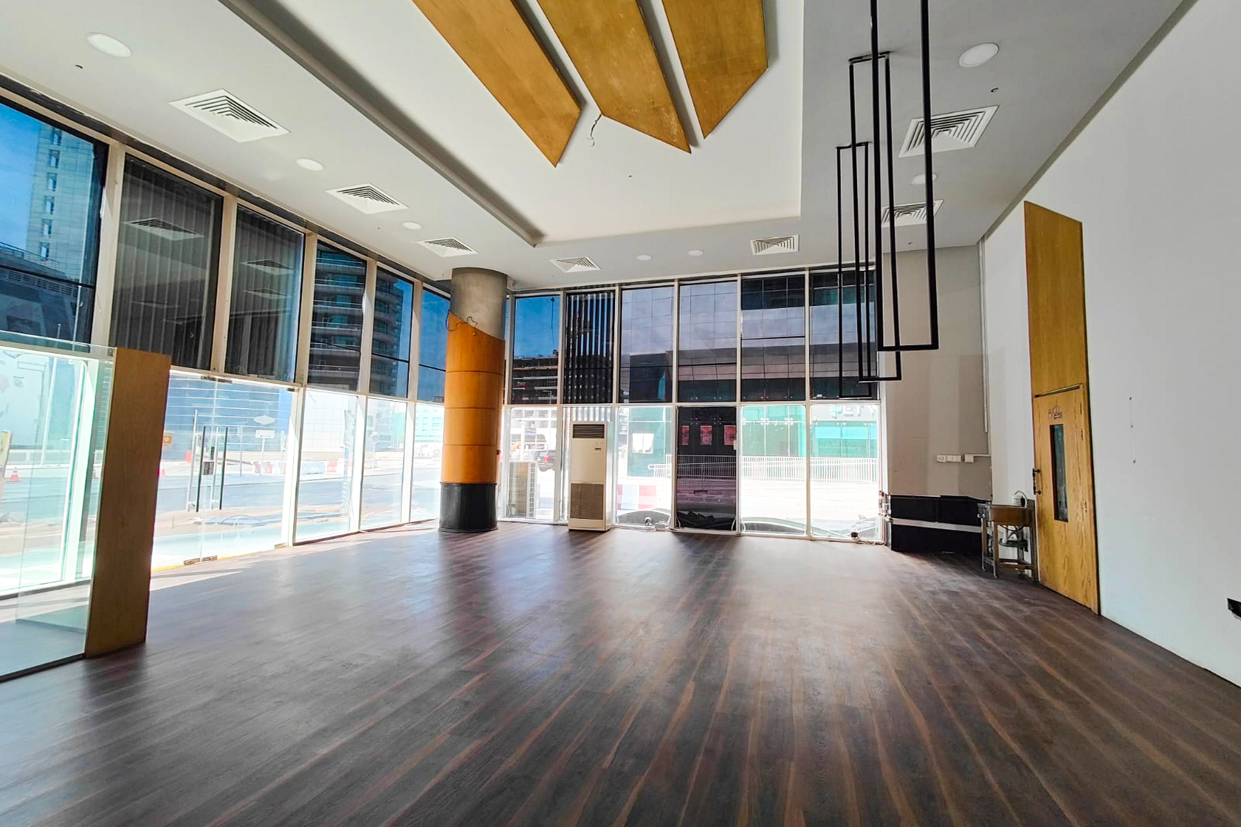 READY TO RUN CAFE | RESTAURANT | PRIME