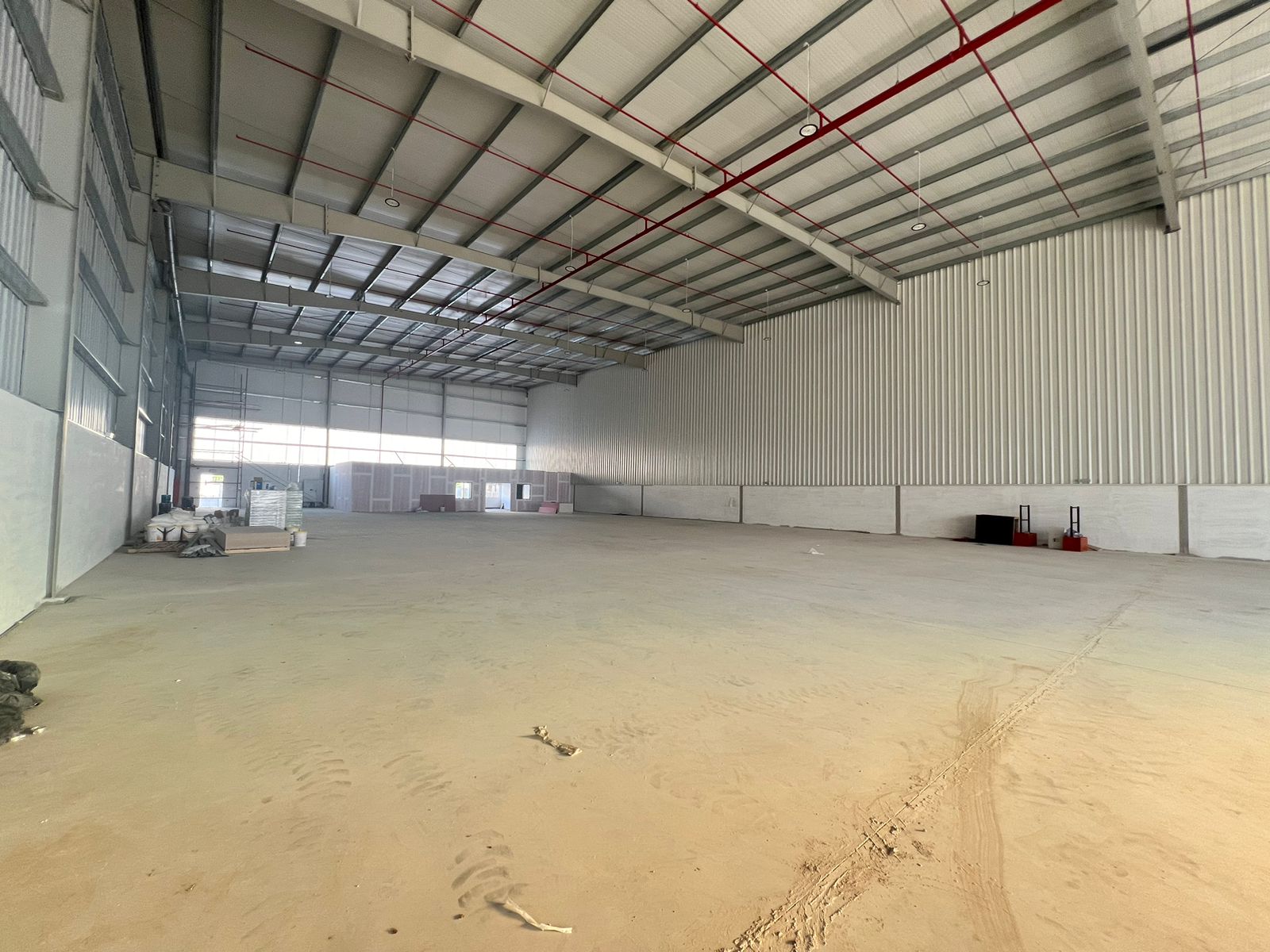 300 KW 25877 Sqft Brand New warehouse in DIP 1
