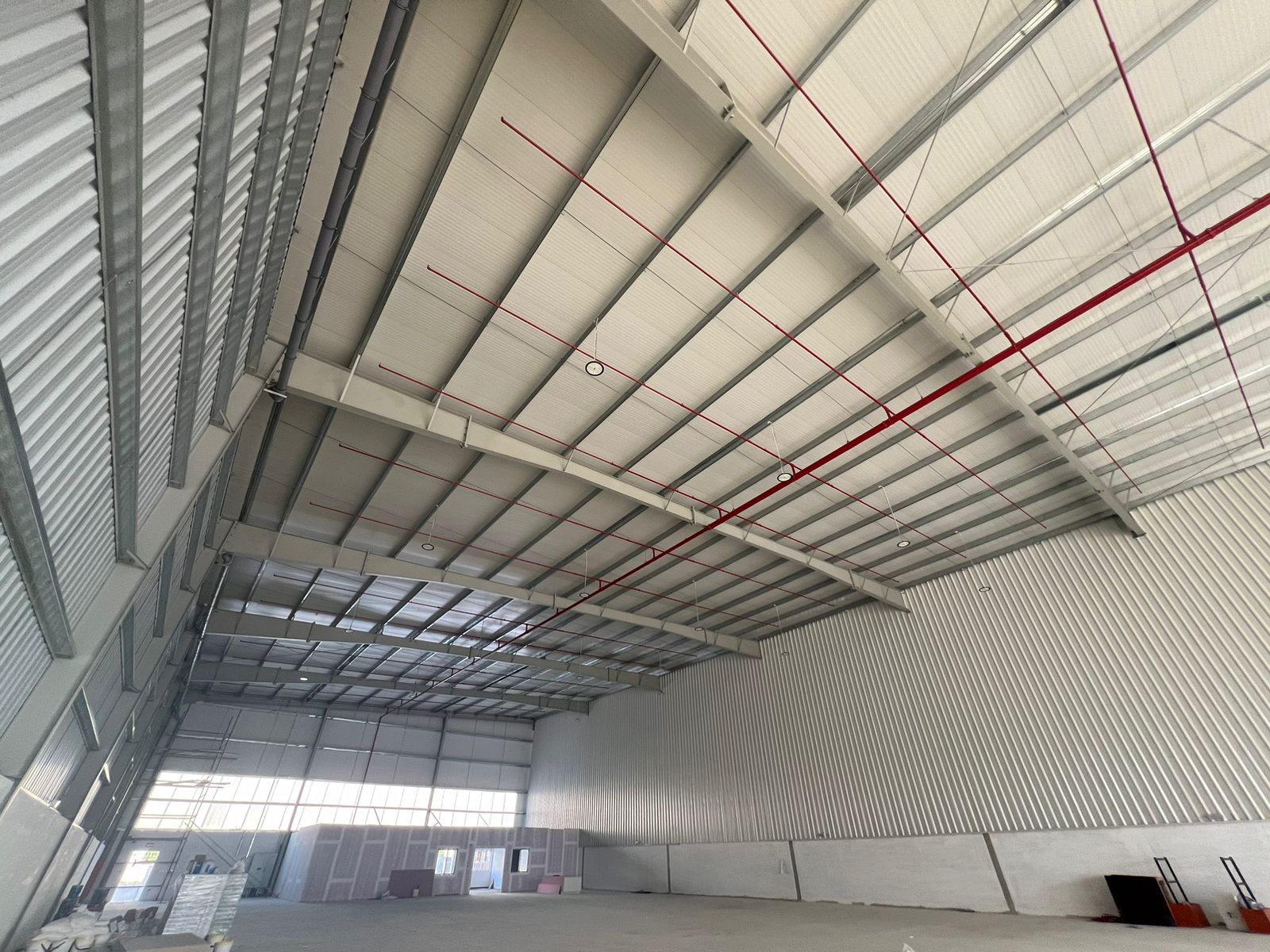 300 KW 25877 Sqft Brand New warehouse in DIP 1