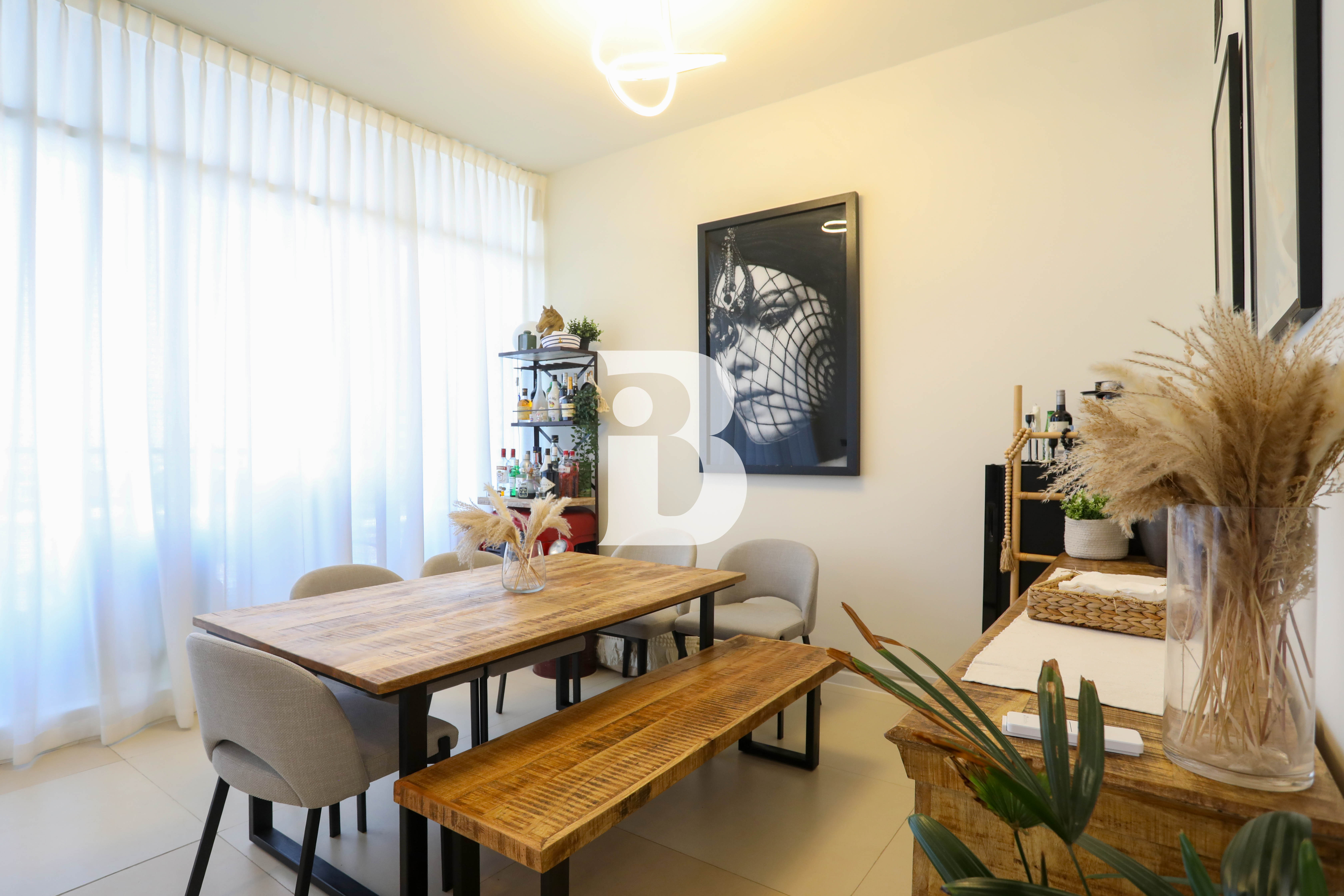 SPACIOUS | 1BED PLUS STUDY | VOT