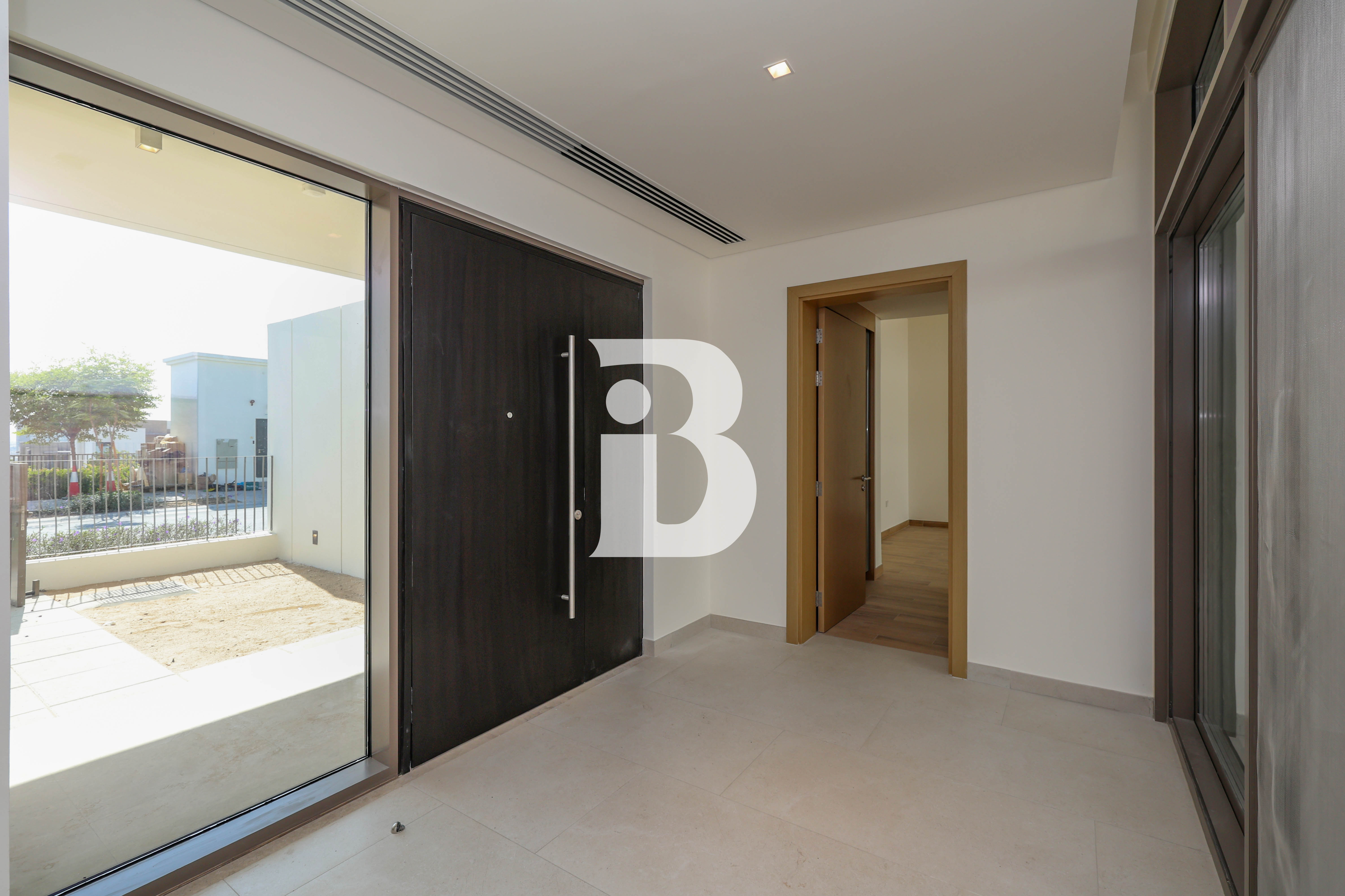 Prime location | Type C | 5300 BUA