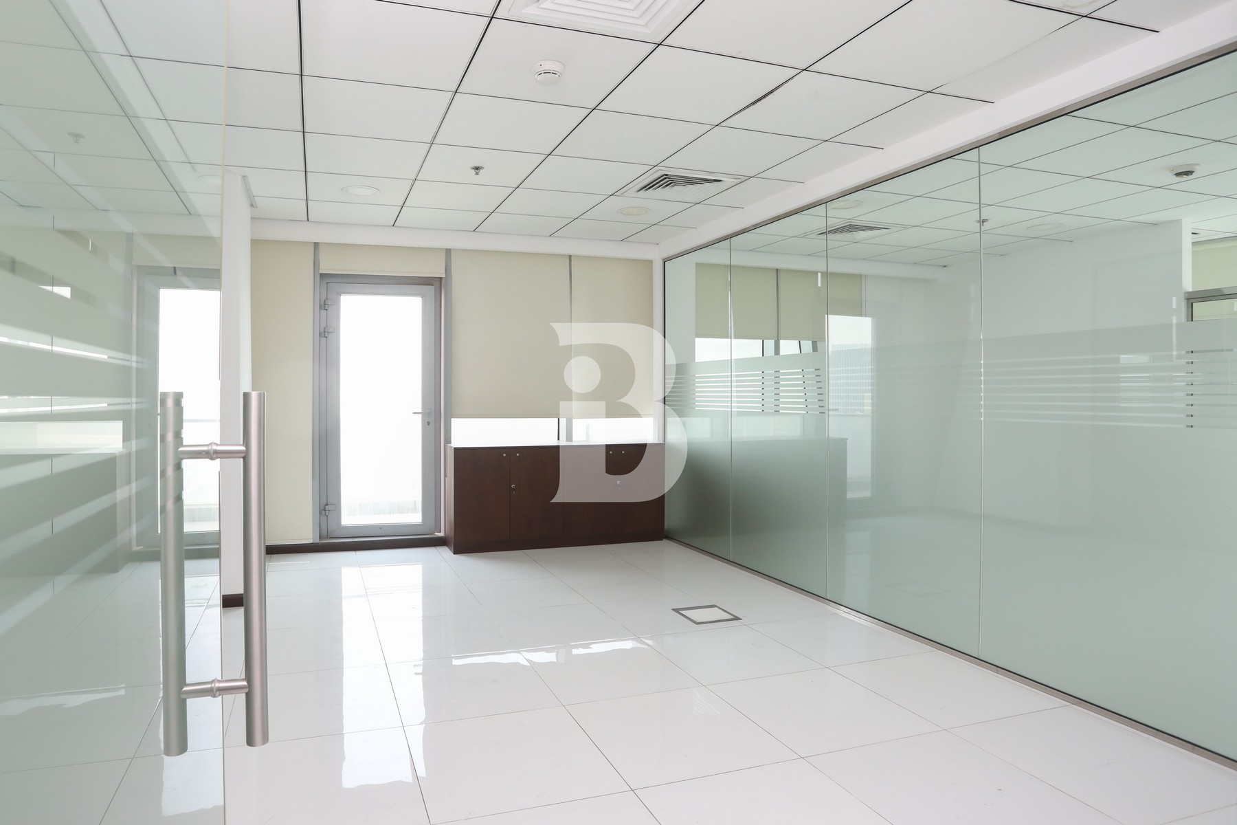High End Office | Premium Fixtures | Vastu Unit