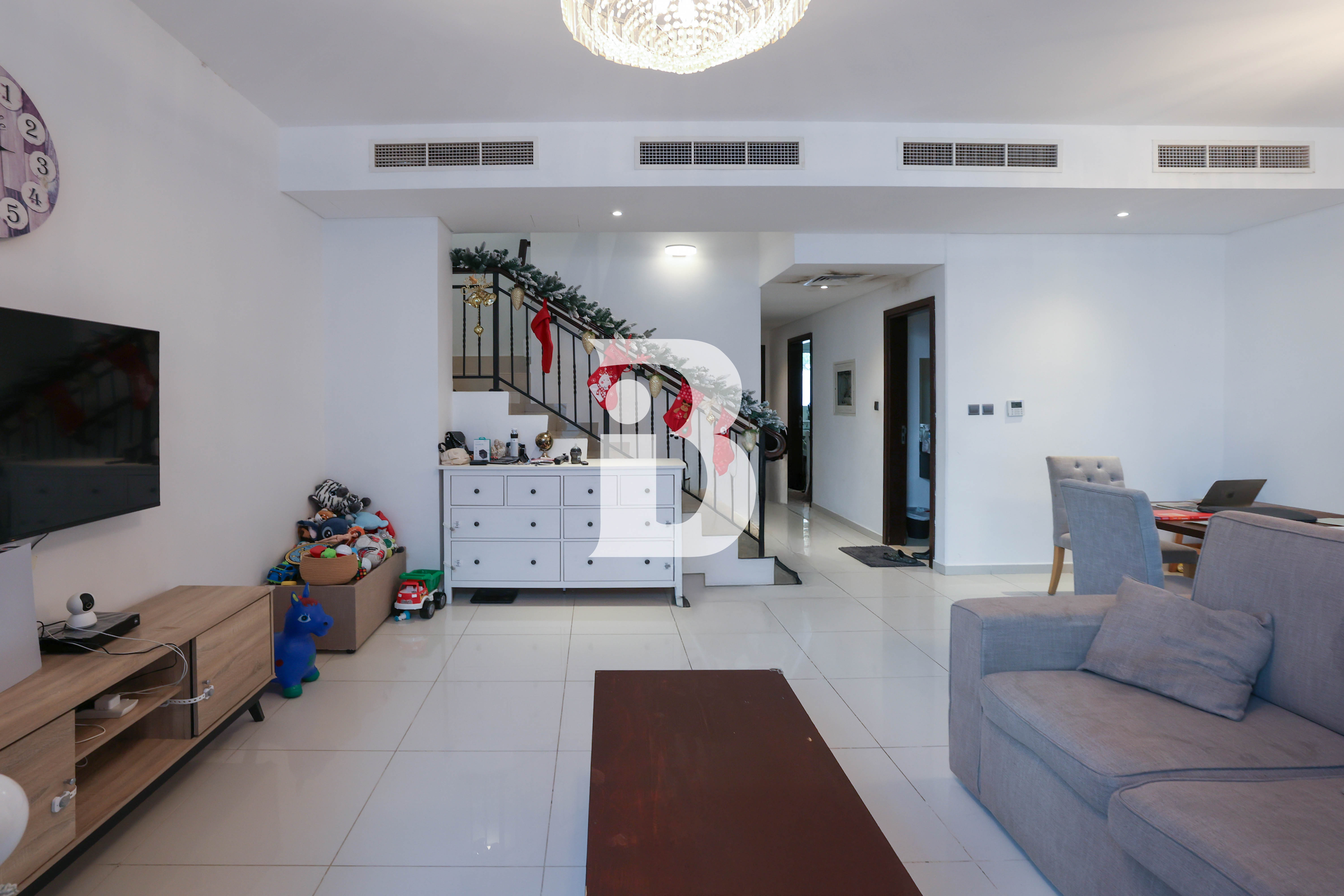 3BR with Maids | Closed Kitchen | Rented