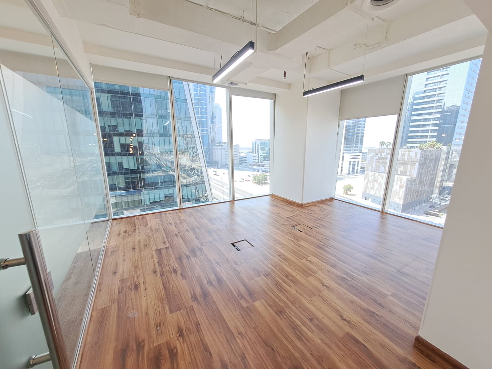 Grade A office | Vacant Unit | Near Metro 1