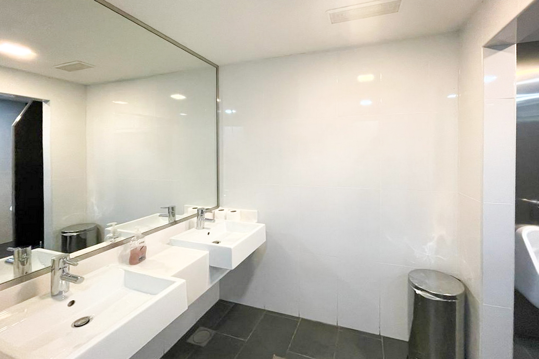 Fitted Office | All Inclusive | Fabulous View