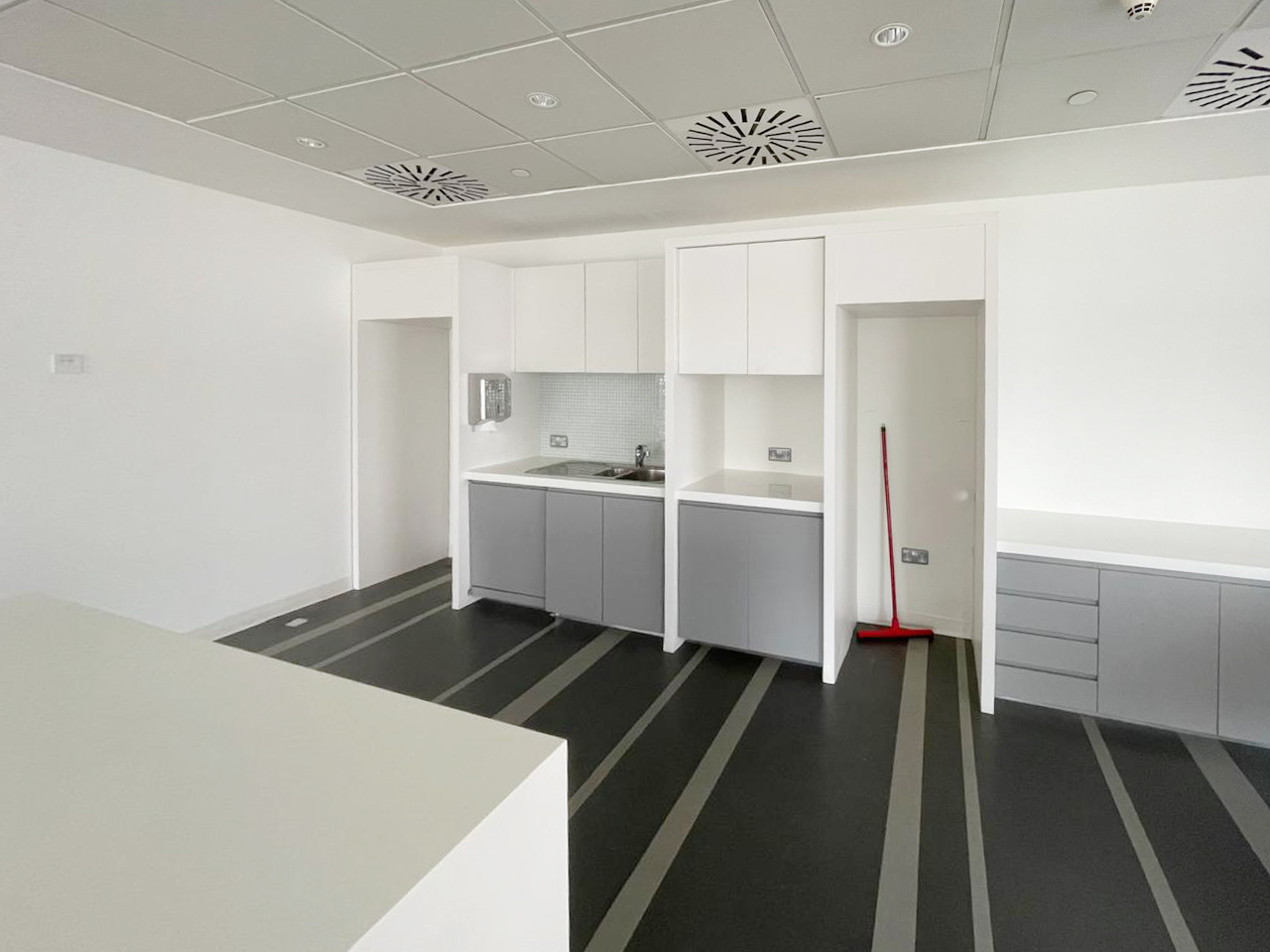 Spacious | Grade A | Stunning Views | DDA License
