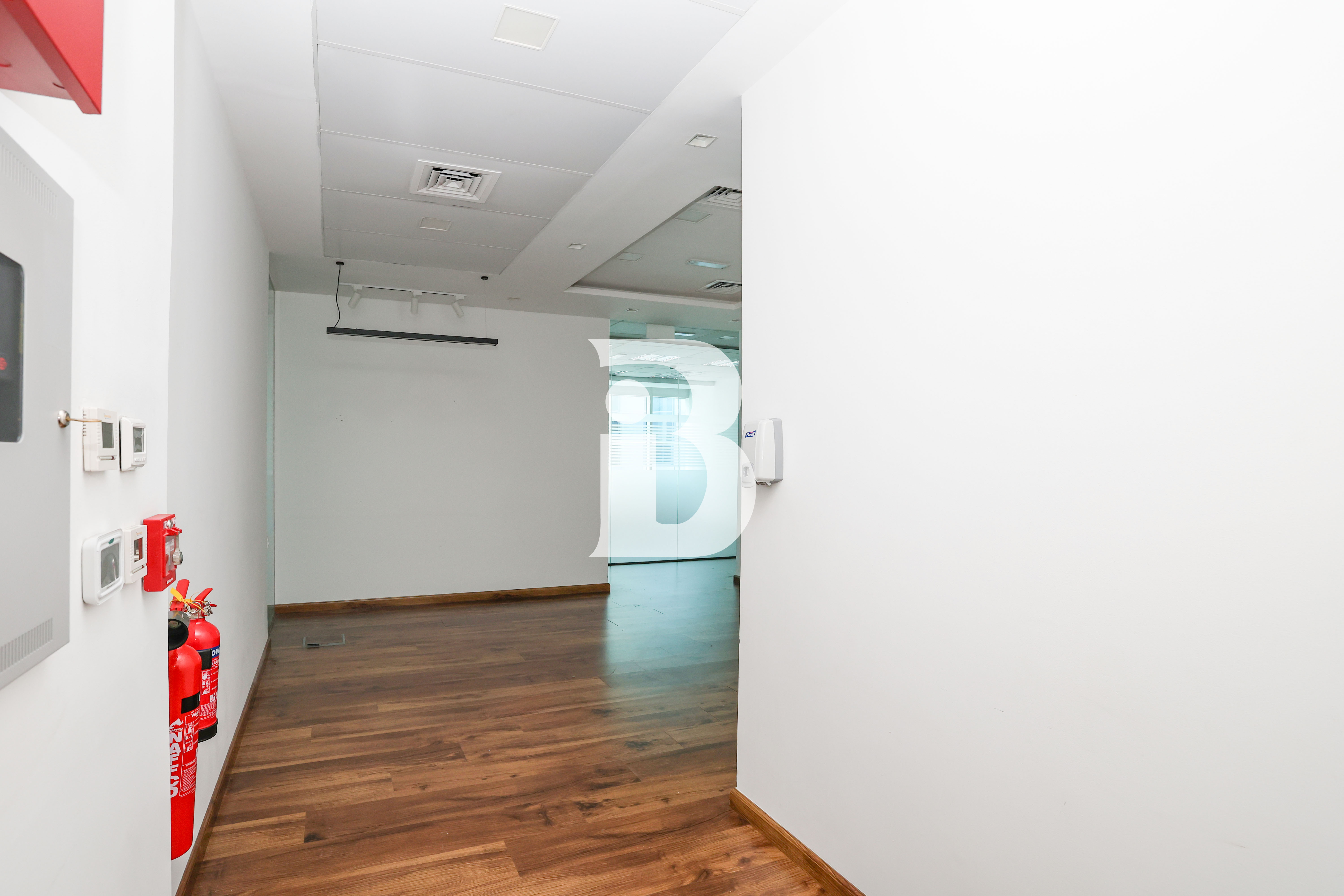 Ready To Move  | 6 Parking | Corner Office