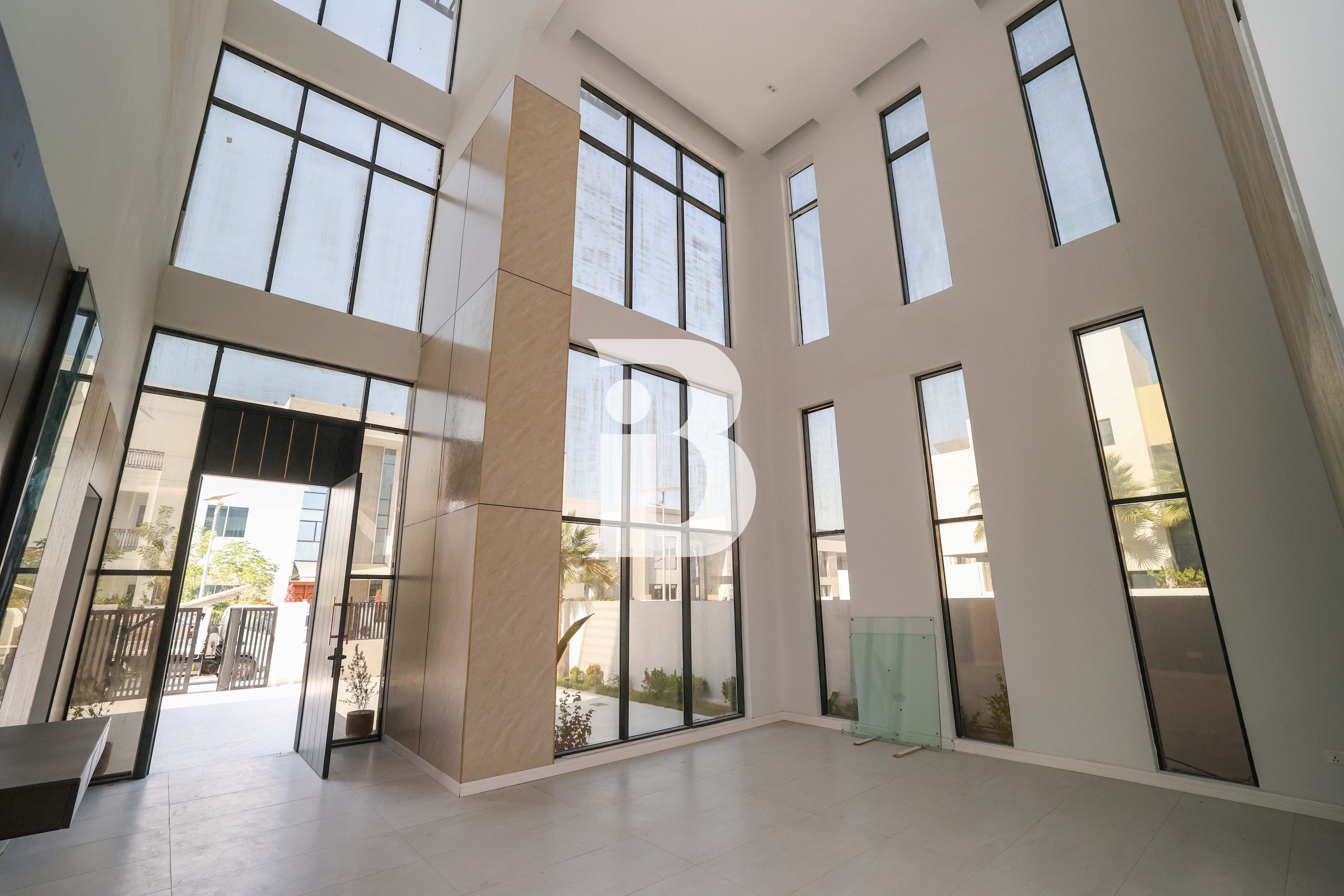 Stunning 6BR Villa| Single Row | Park | Vastu