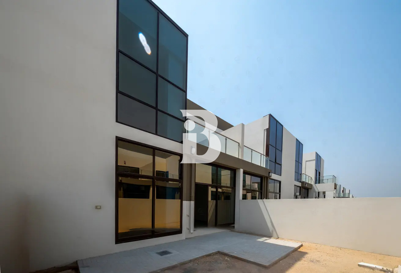 Lowest Price | Single Row | Family Community