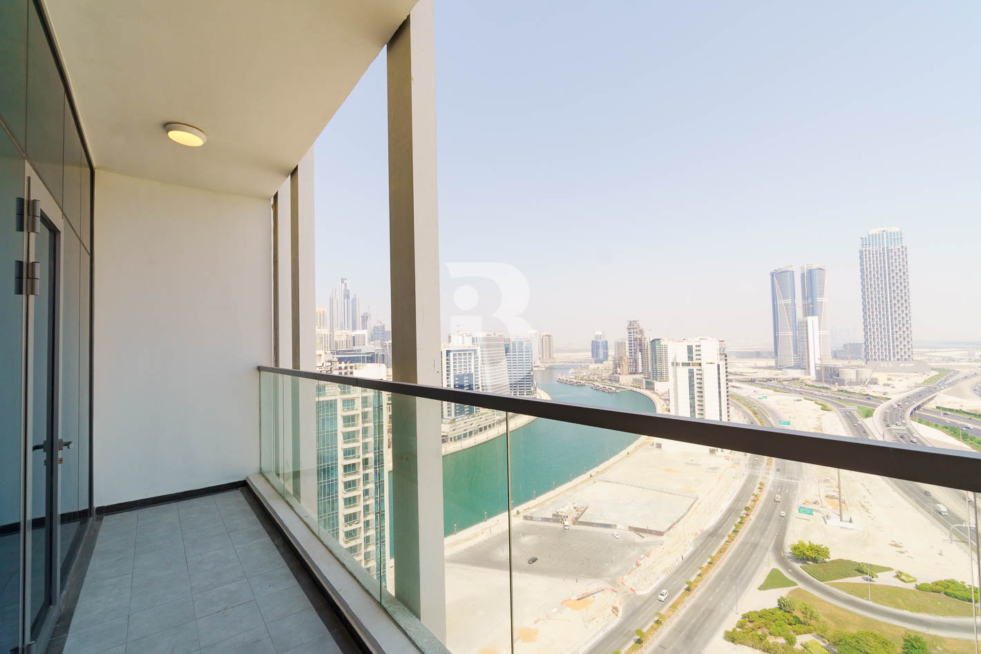 HIGH FLOOR UNIT | SPACIOUS LAYOUT | BURJ VIEWS