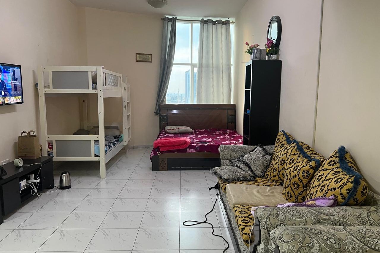 Two Bedroom For Sale in RAK Tower -  Leasehold 2