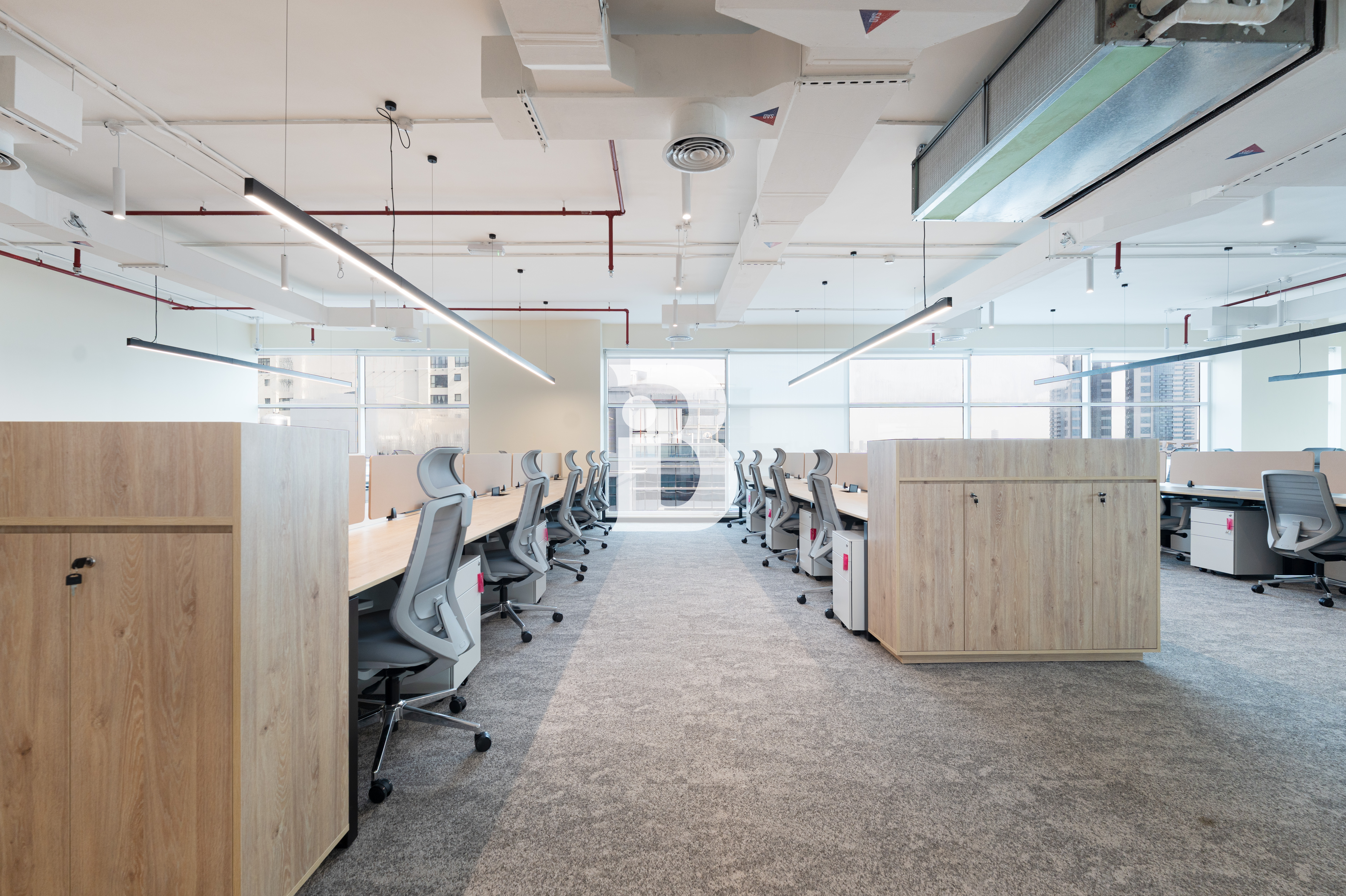 FULL FLOOR OFFICE | LUXURY FULLY FURNISHED