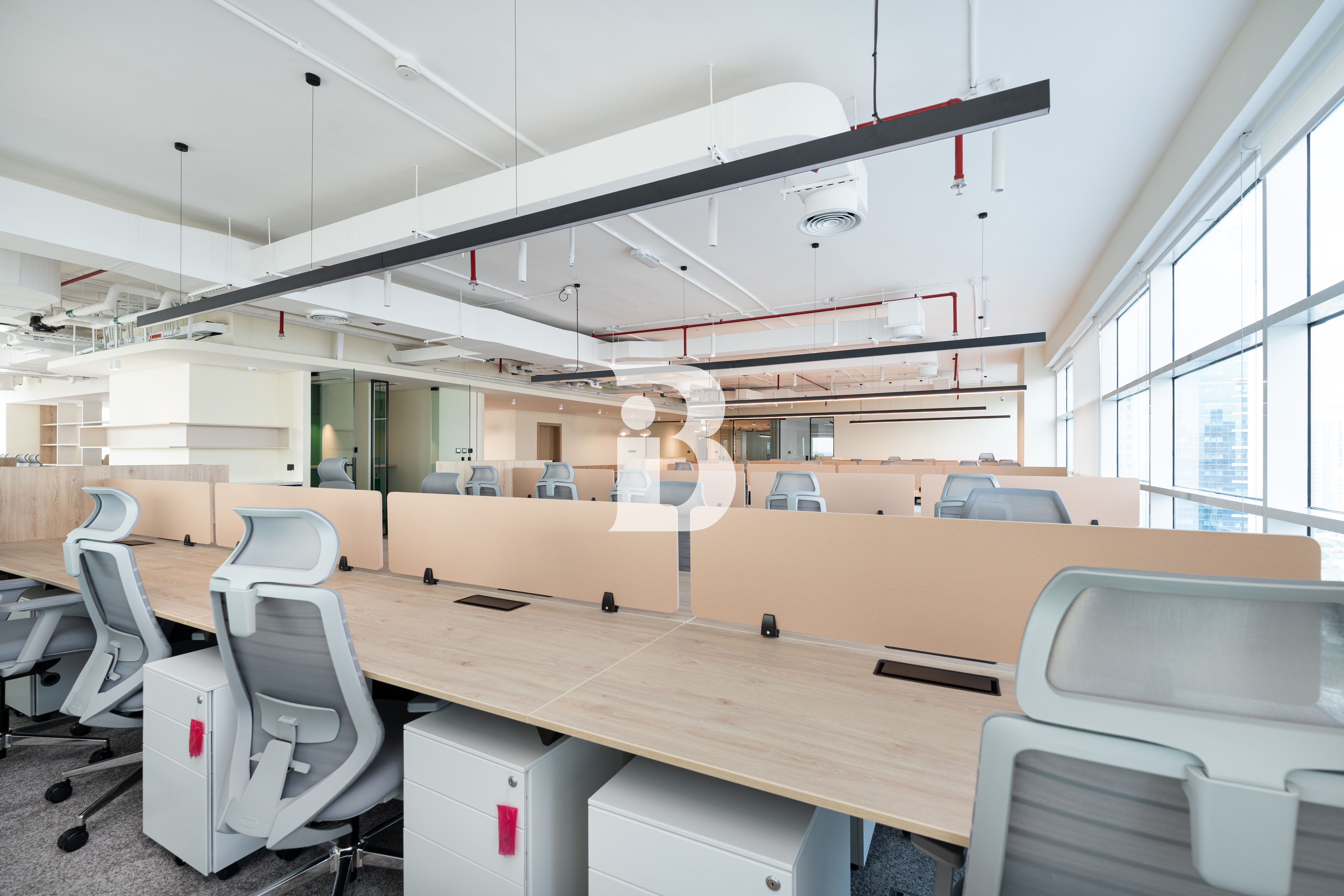 FULL FLOOR OFFICE | LUXURY FULLY FURNISHED