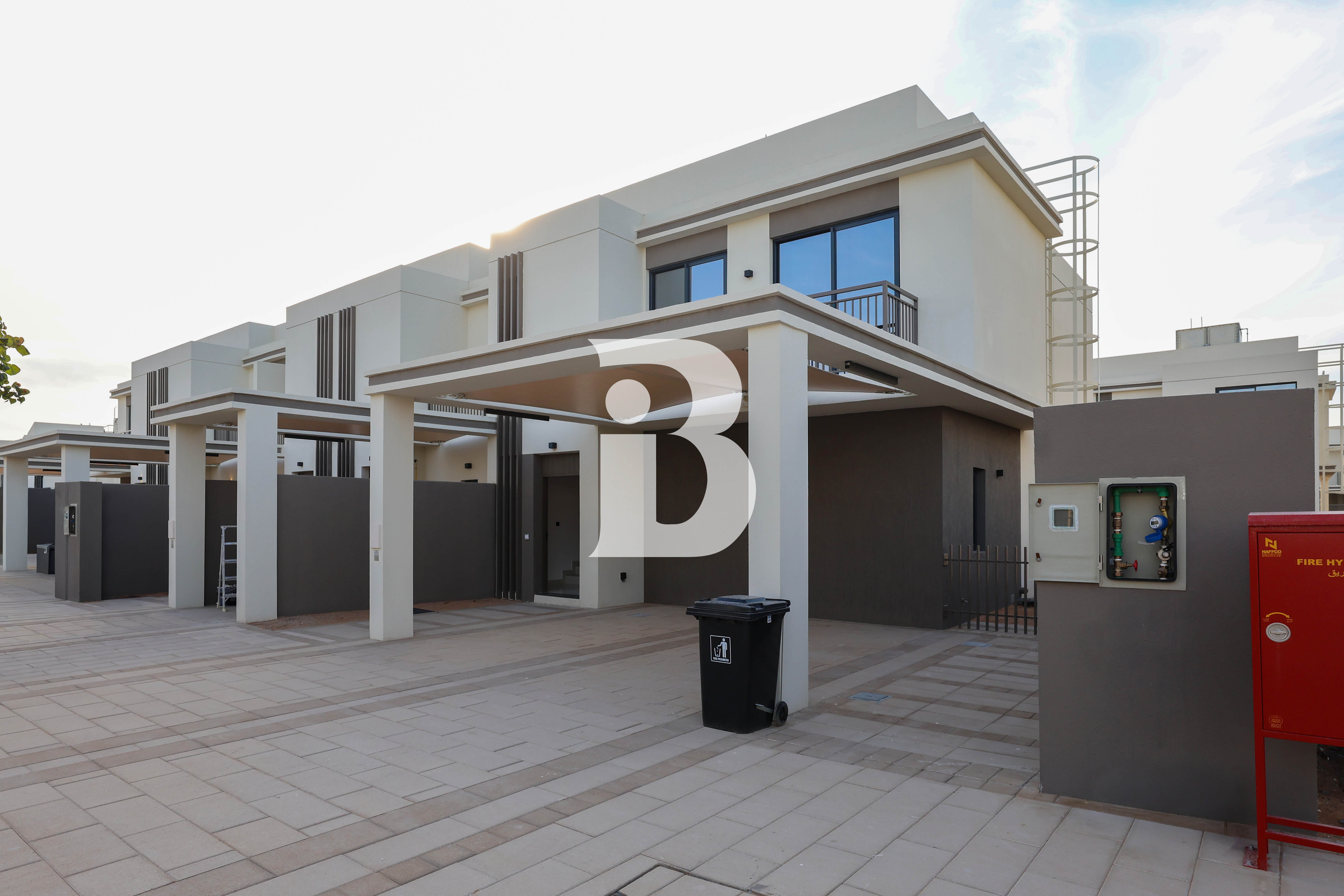Luxurious 3 bedroom Townhouse on Falcon Island. 1