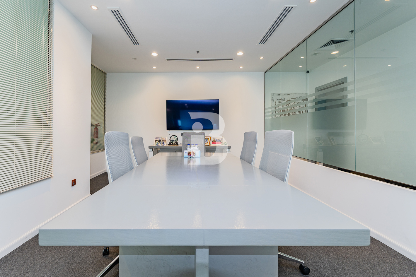 VACANT OFFICE | HIGH FLOOR | UPGRADED UNIT