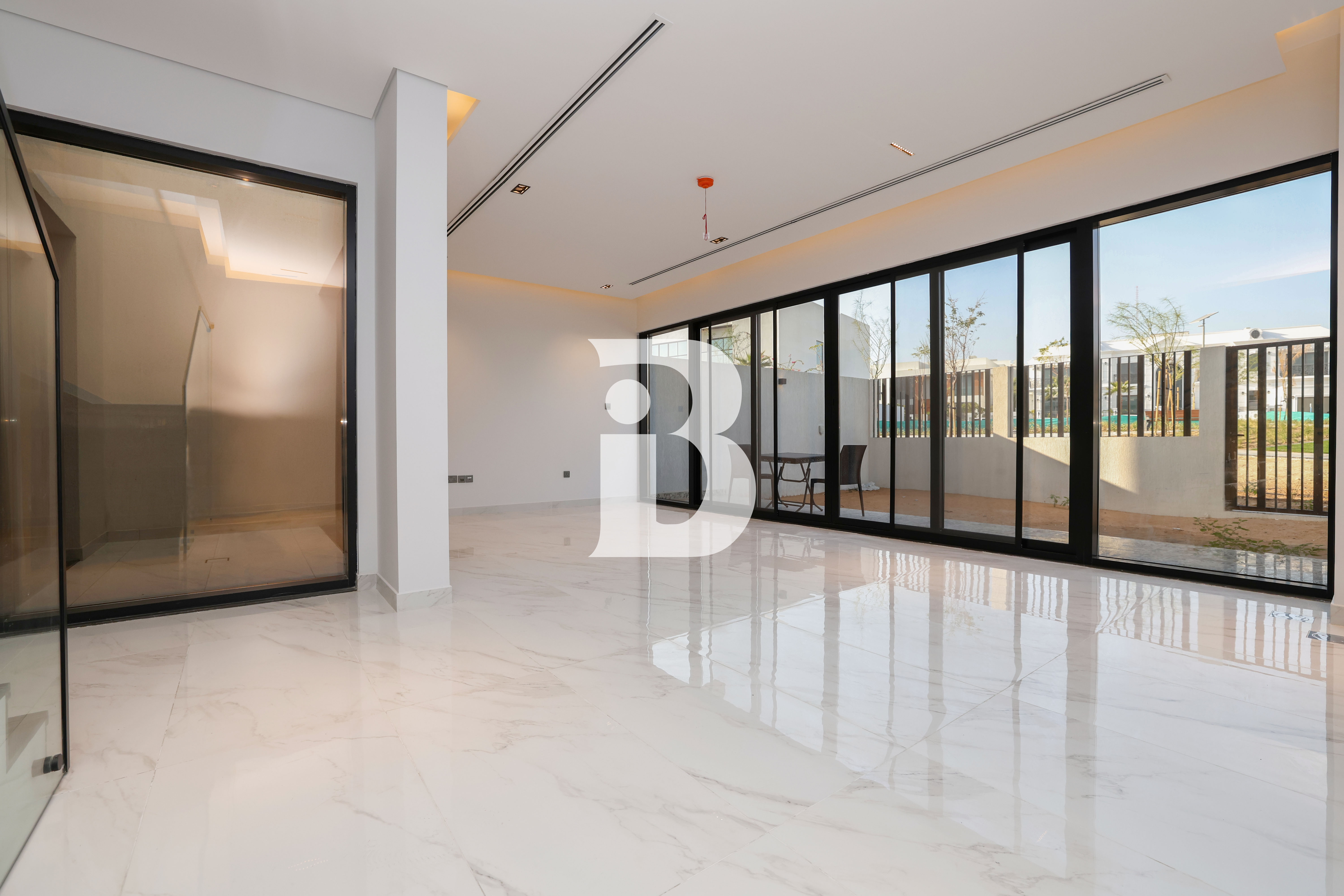 BRAND NEW TOWNHOUSE | ON THE PARK | SINGLE ROW