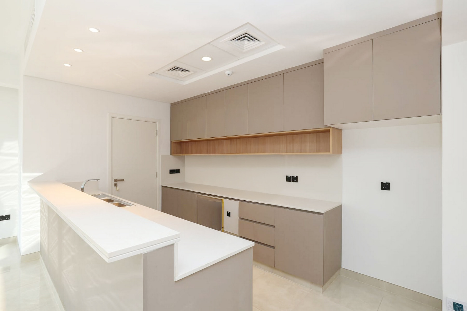 Luxury Brand New Villa | Falcon Island North 3